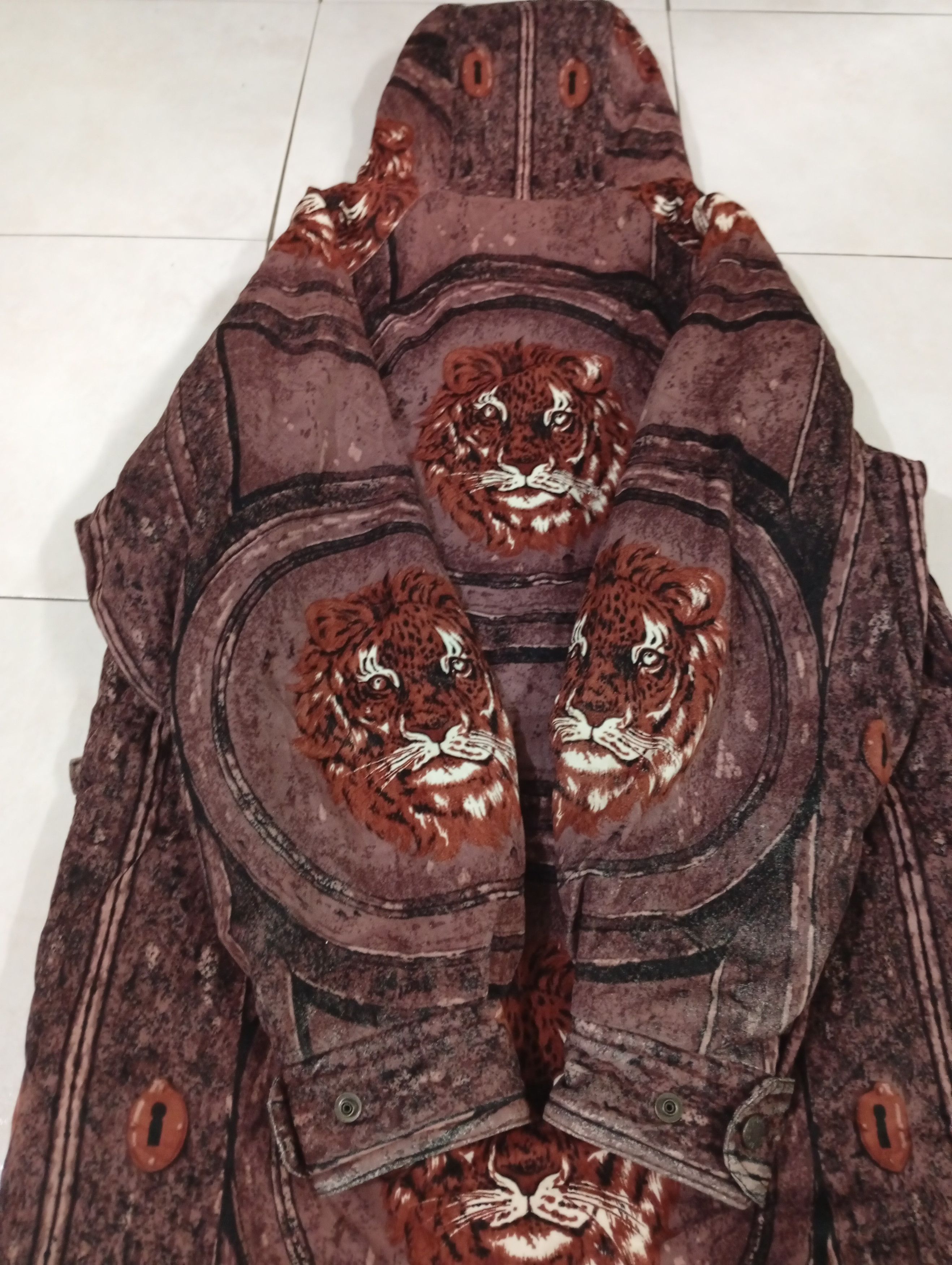 Beauty Beast VINTAGE LA MODA GOJI LION Size US L / EU 52-54 / 3 - 16 Thumbnail