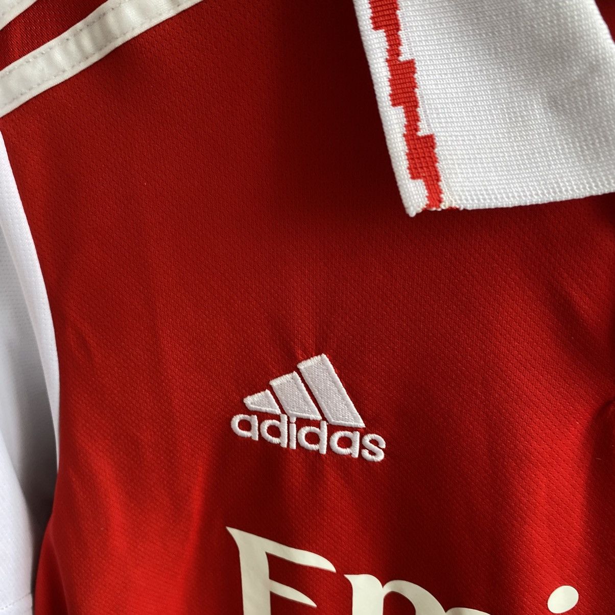 Adidas Mens Adidas Arcenal Emirates 2022 home soccer jersey Size US M / EU 48-50 / 2 - 4 Thumbnail