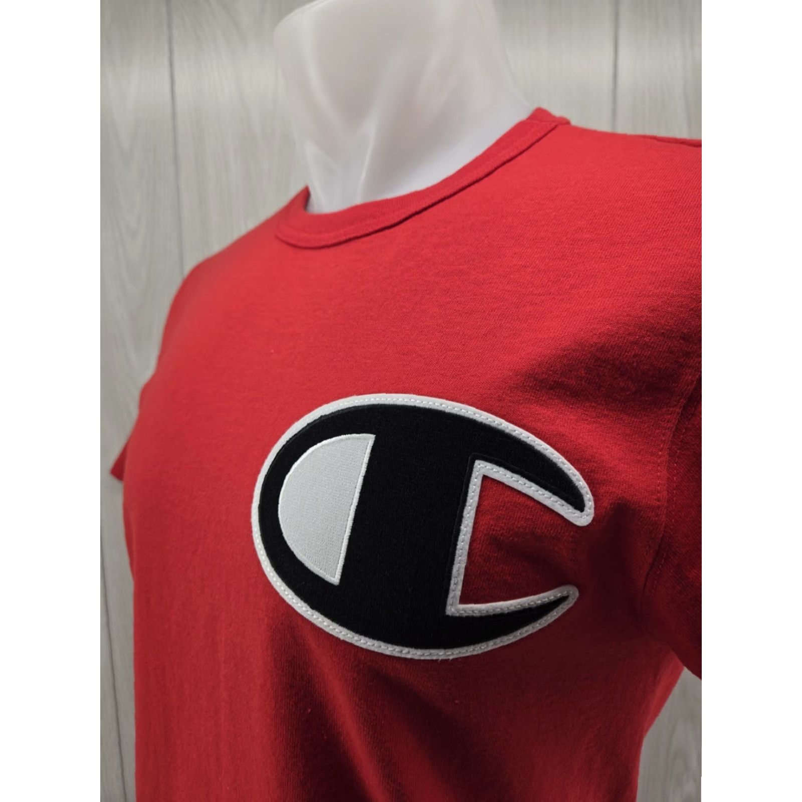 Champion VINTAGE Champion Men's T-Shirt Logo Red Classic Shirt M Adult Medium Red Logo Size US M / EU 48-50 / 2 - 5 Thumbnail
