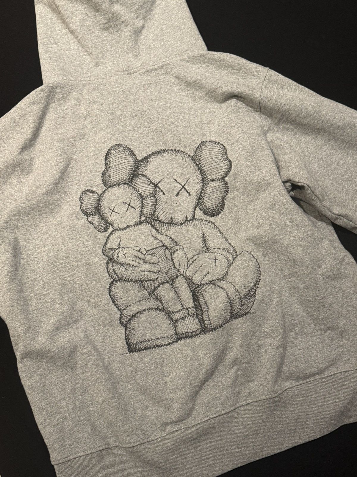 Kaws RARE KAWS Holiday Changbai Mountain Zip Hoodie Size US L / EU 52-54 / 3 - 3 Thumbnail