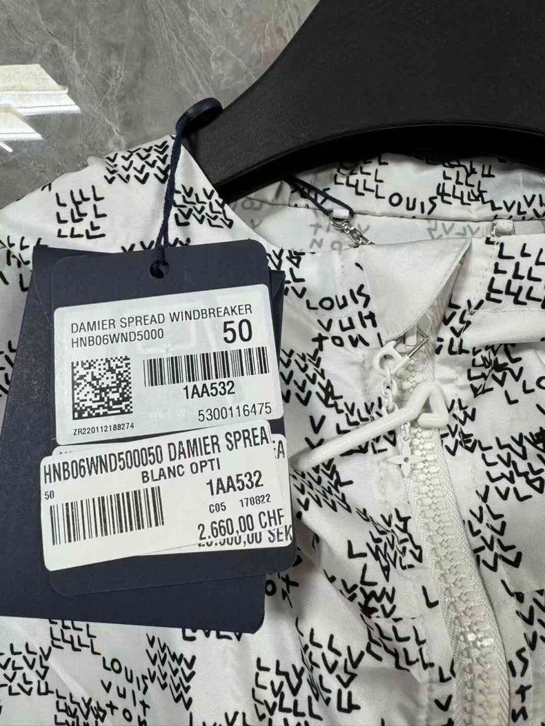 Louis Vuitton Louis Vuitton DAMIER SPREAD Windbreaker Jacket Size US M / EU 48-50 / 2 - 3 Thumbnail