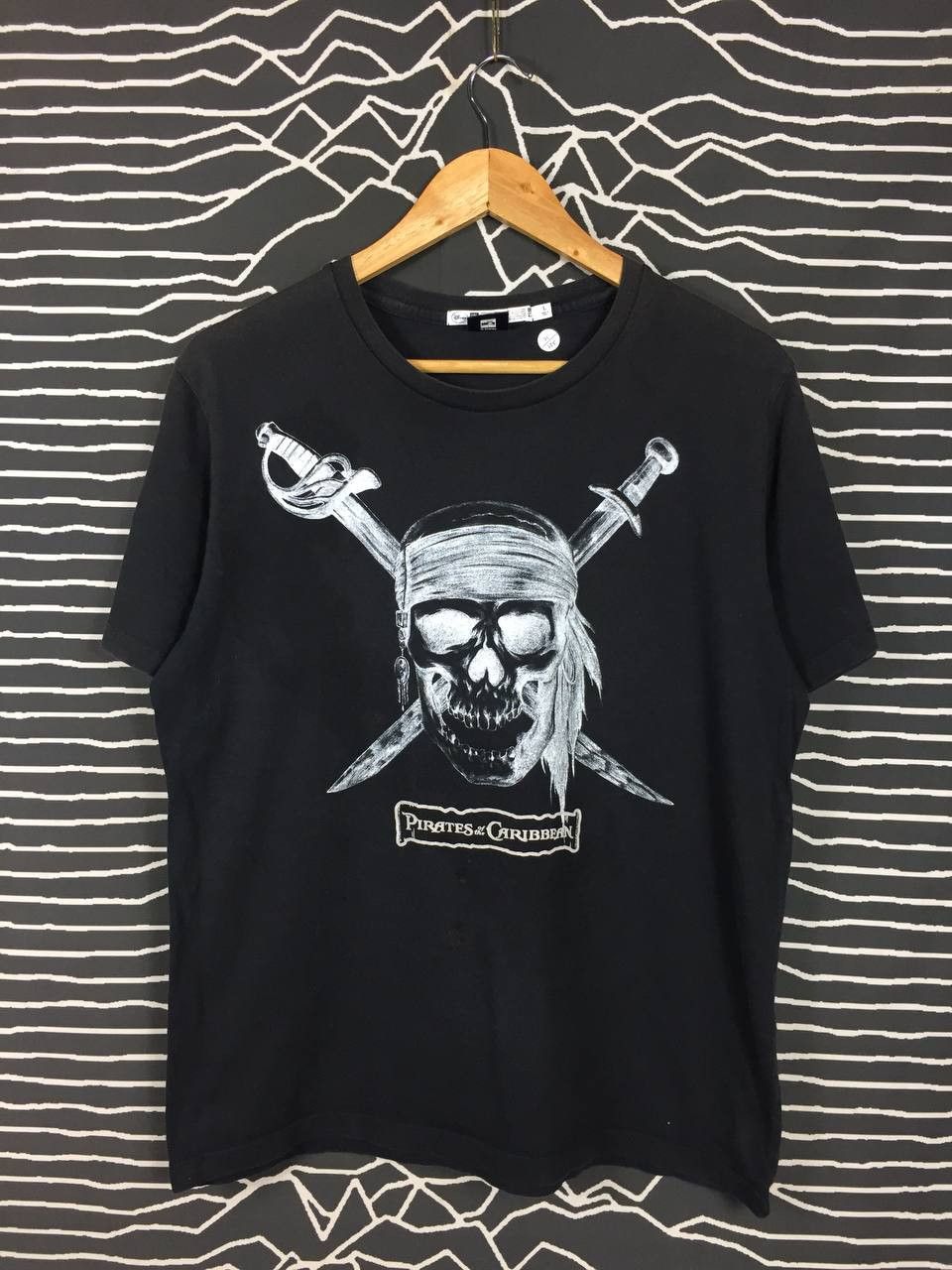Uniqlo × Vintage Uniqlo Pirates Of The Caribbean: On Stranger Tides Movie Tee Size US L / EU 52-54 / 3 - 2 Thumbnail