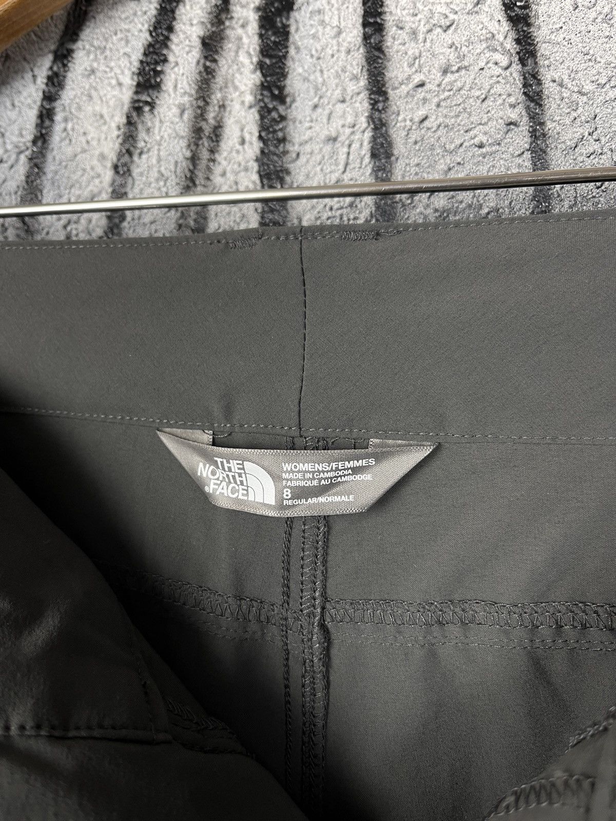 The North Face The North Face Outdoor Grey Cargo Transformer Pants WMNS Size 8 Size 30" / US 8 / IT 44 - 7 Thumbnail