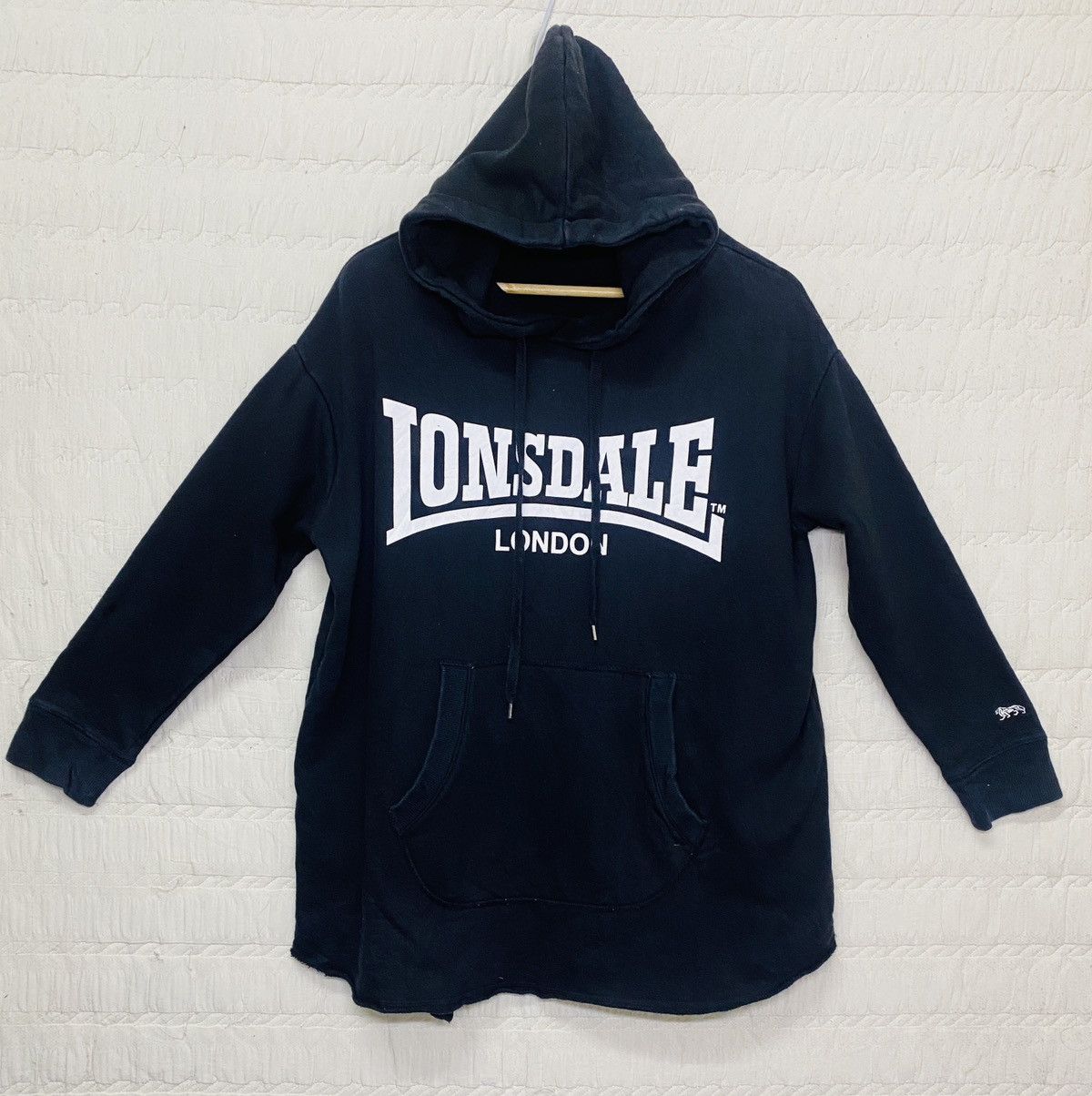 L) LONSDALE SPELL OUT HOODIE ANORAK SWEATER