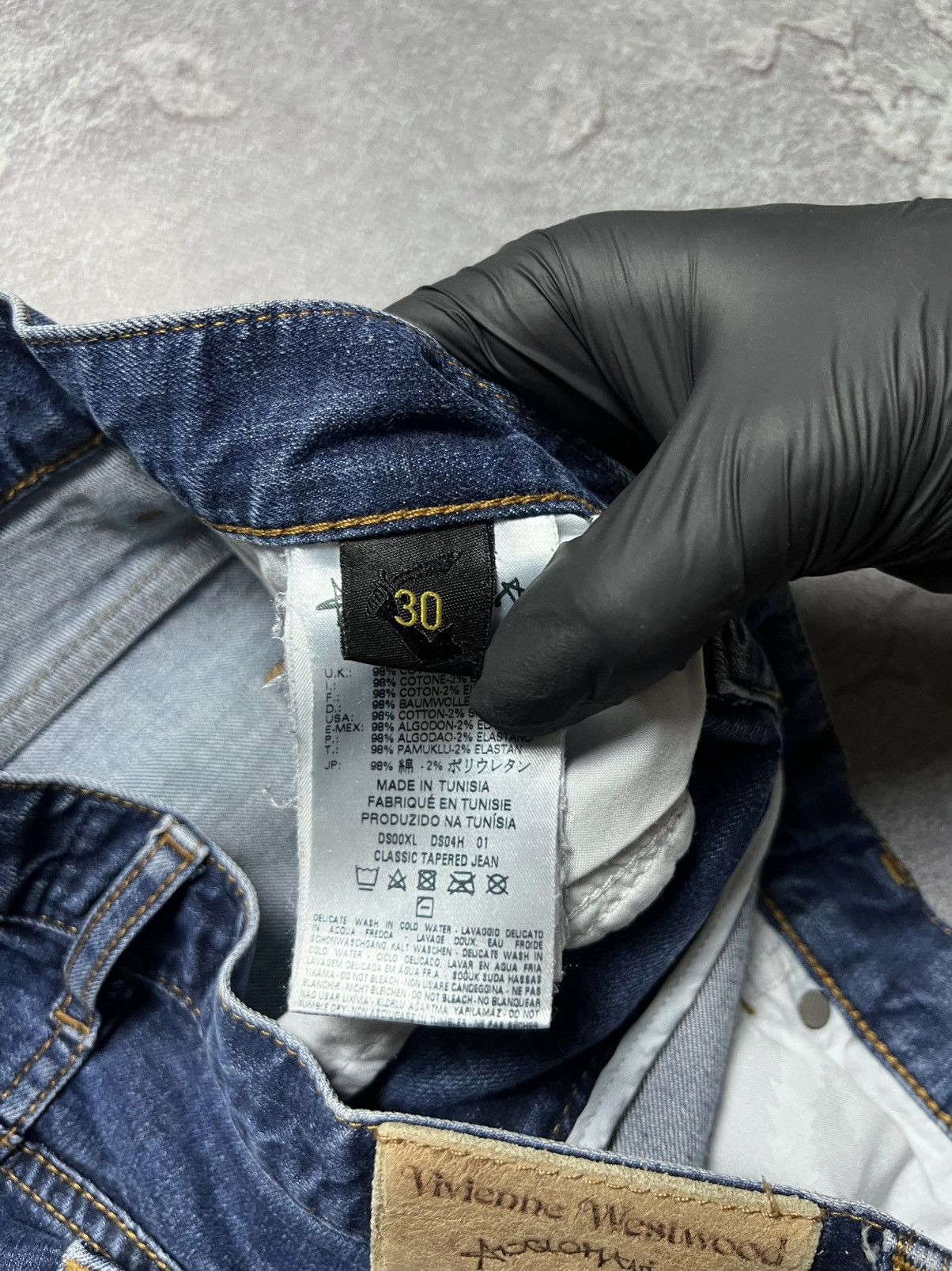 Vivienne Westwood Vivienne Westwood Jeans Big Logo Anglomania Orb Saturn 30 Size US 30 / EU 46 - 13 Thumbnail