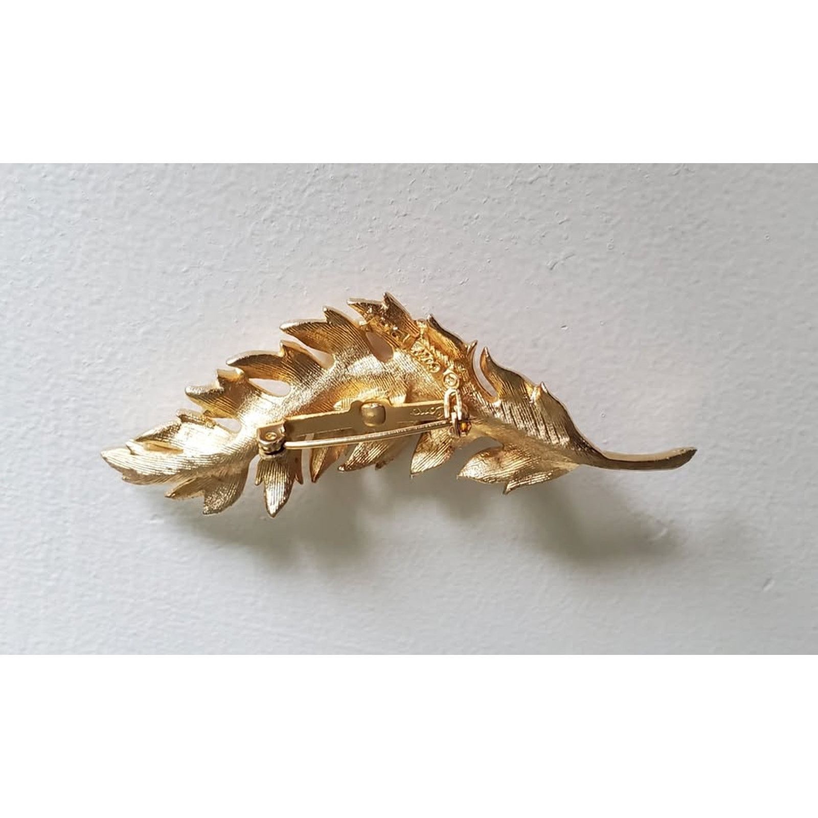 Other Vintage 1961 Coro Leaf Brooch Size ONE SIZE - 2 Thumbnail