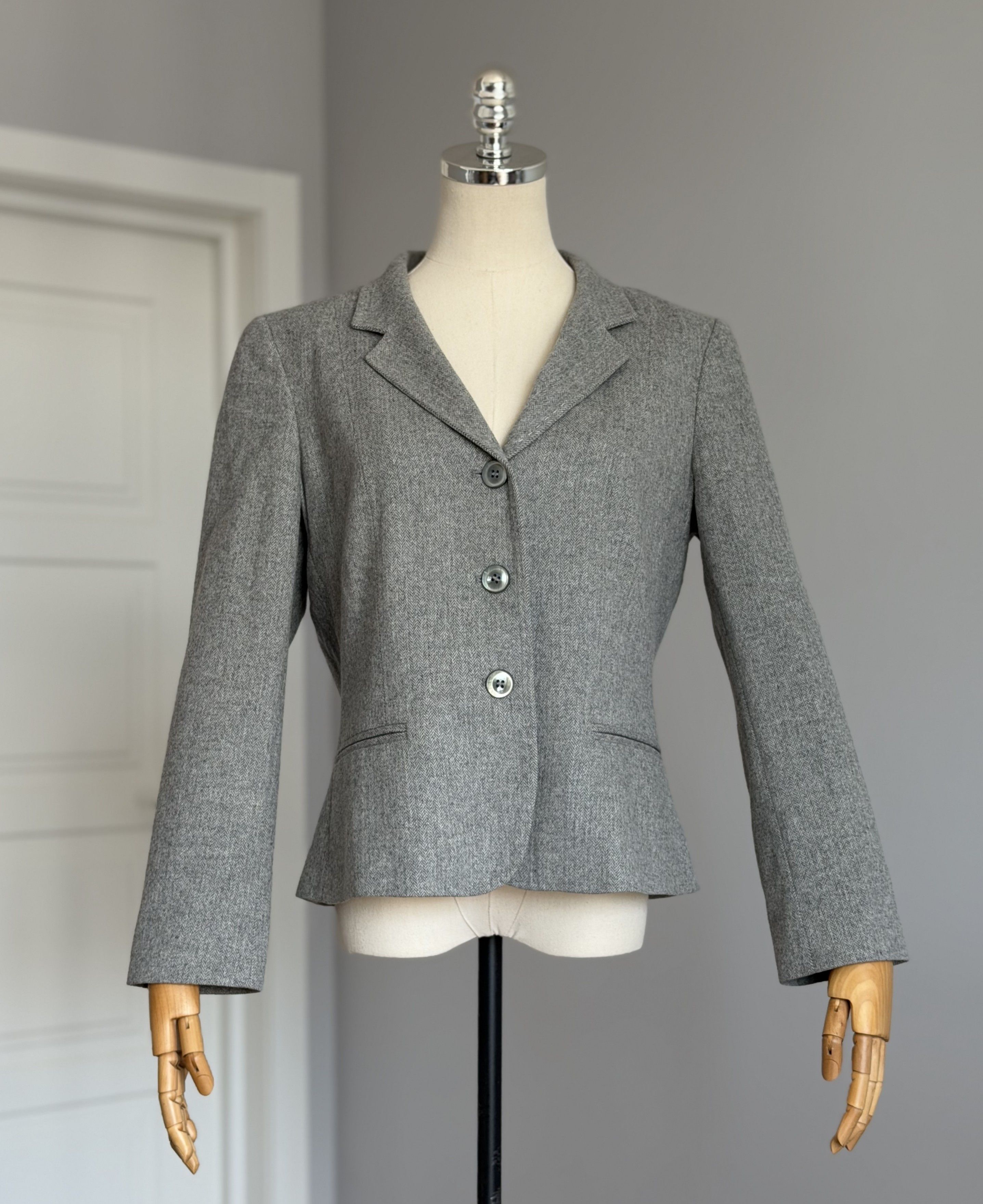 Max Mara MAX MARA Wool Angora Blazer Jacket 3 Button Luxury Brand Size L / US 10 / IT 46 - 1 Thumbnail