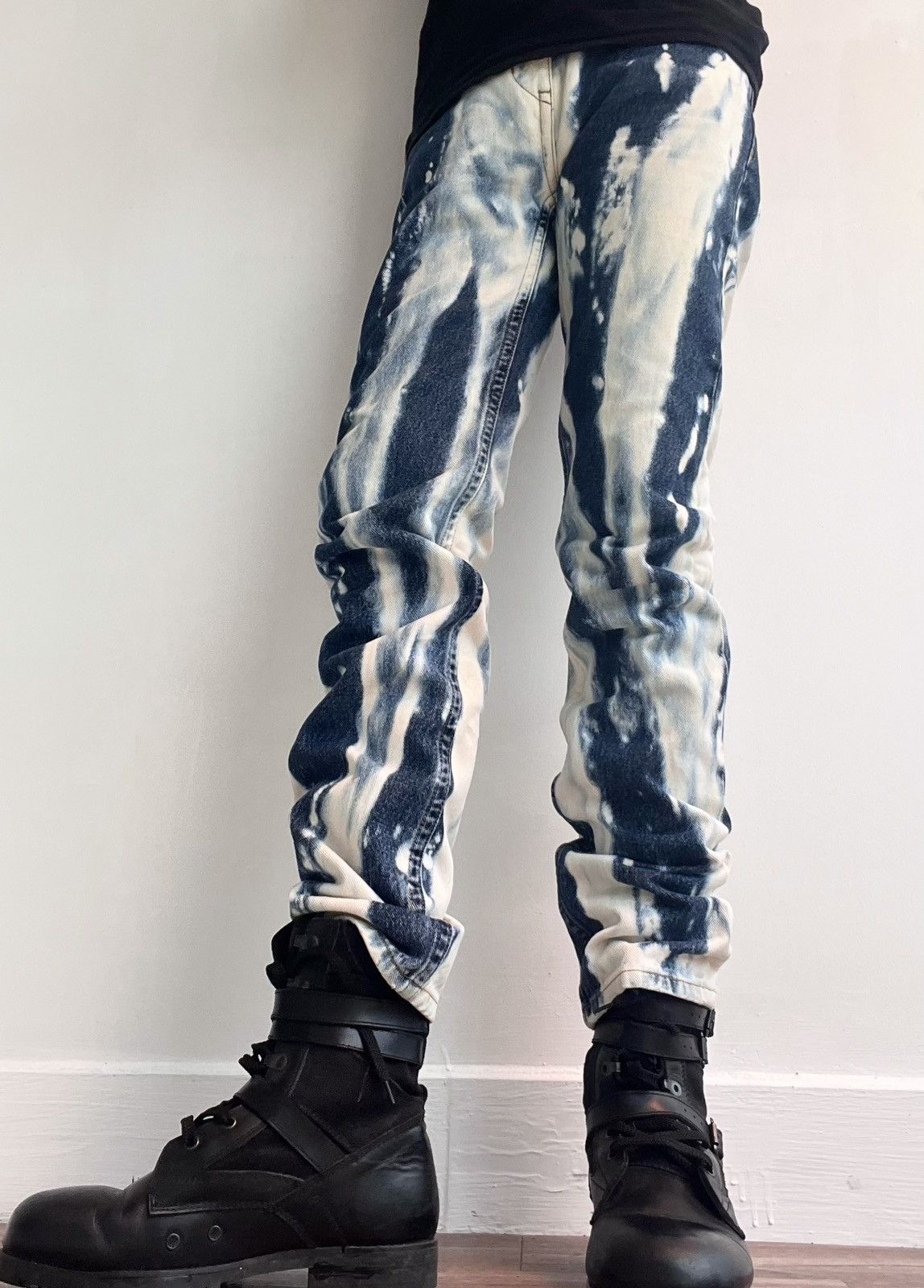 Helmut Lang Helmut Lang Bleached Jeans Size US 26 / EU 42 - 3 Thumbnail