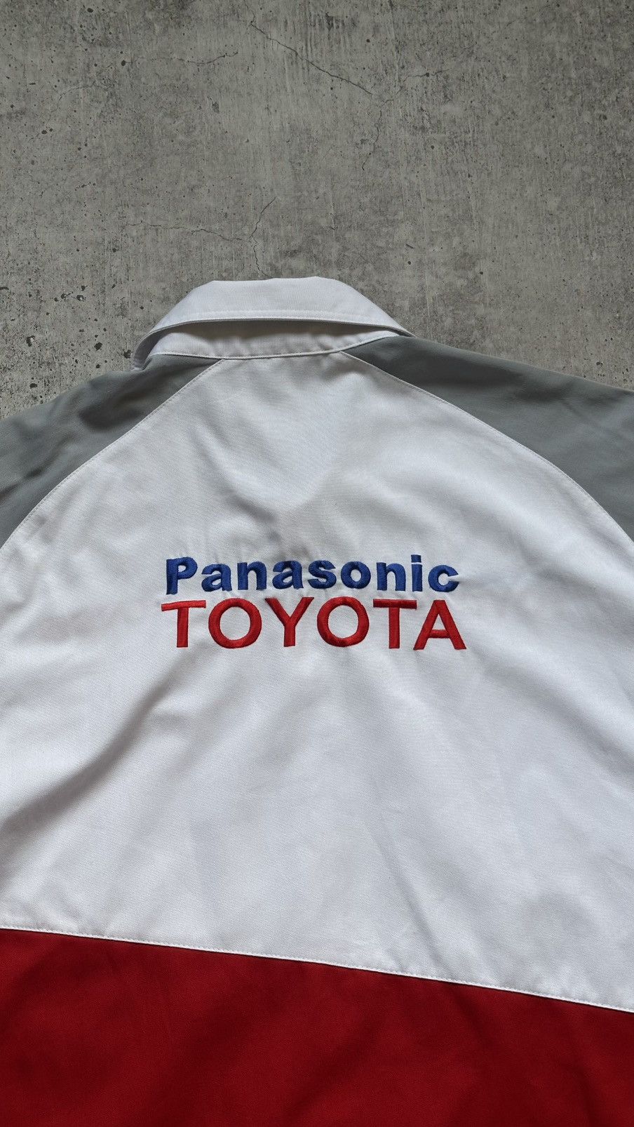 Formula 1 Vintage Toyota Racing Pit Crew Team Shirt F1 Size US XL / EU 56 / 4 - 16 Thumbnail