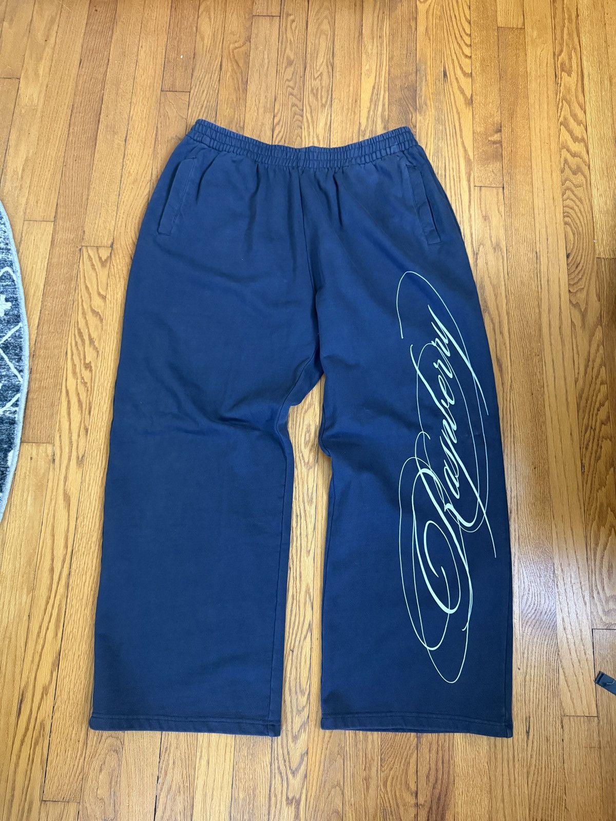Gv Gallery Calligraphy Sweatpants
