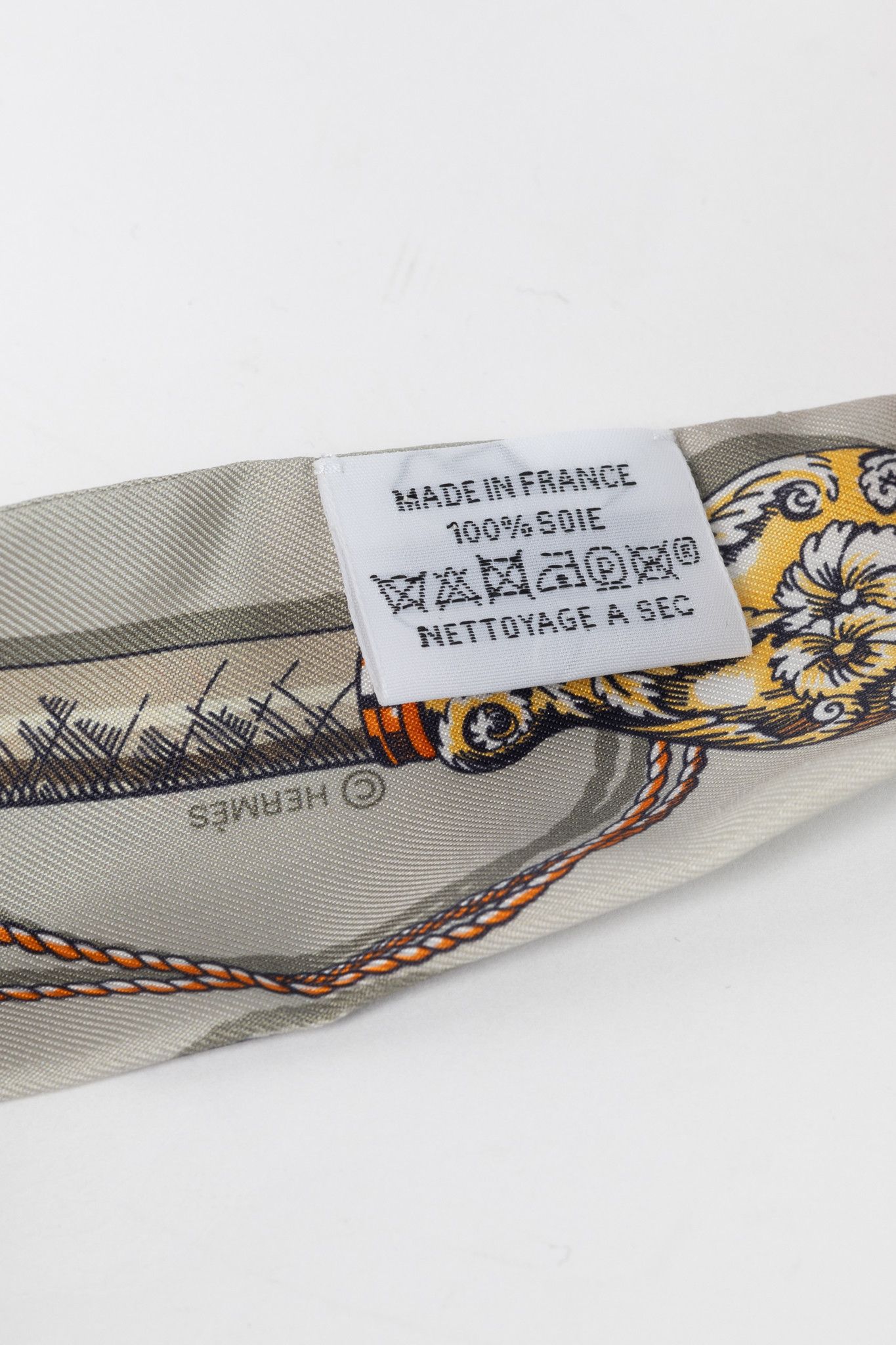 Hermes Hermes Cavalcades Gris Perle Multicolor Printed Silk Twilly Size ONE SIZE - 3 Thumbnail