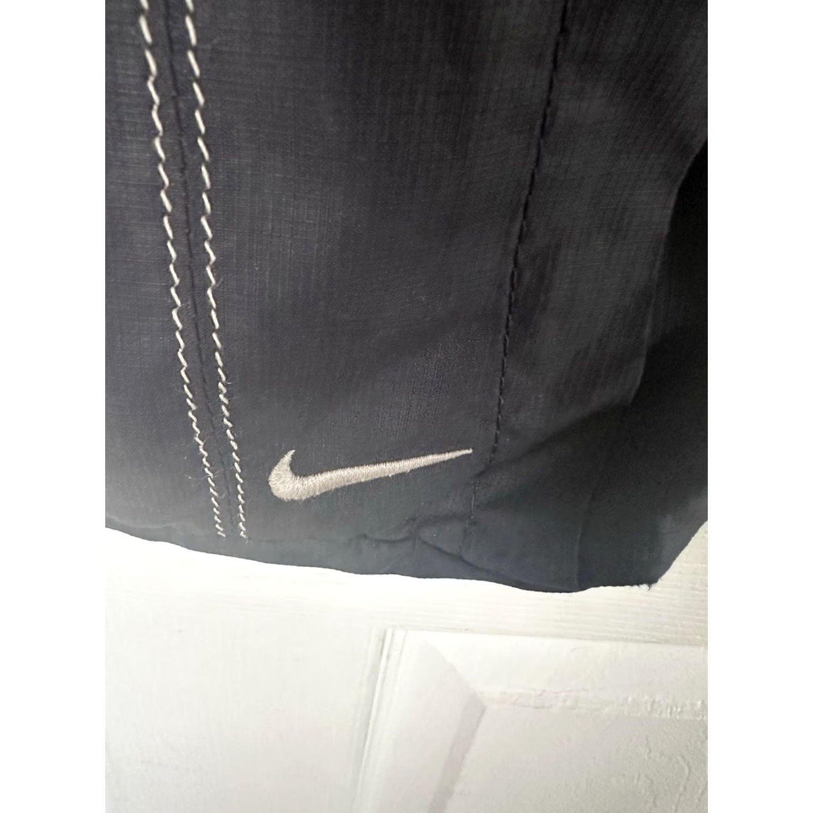 Nike VINTAGE NIKE Sling Bag Unisex Adults Mini Black Crossbody Shoulder Strap 90s Size ONE SIZE - 4 Thumbnail