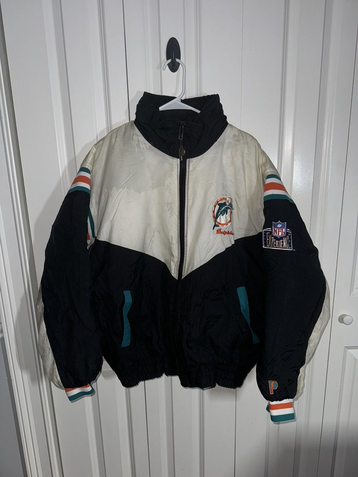 Pro Player NFL Vintage MIami Dolphins Jacket size on sale XL