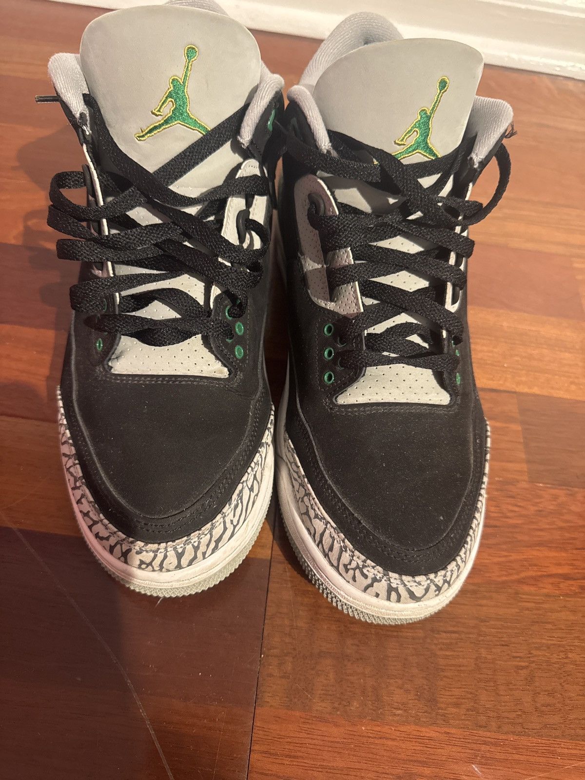 Jordan Brand Jordan 3 Forest Green 11.5 US Size US 11.5 / EU 44-45 - 1 Thumbnail