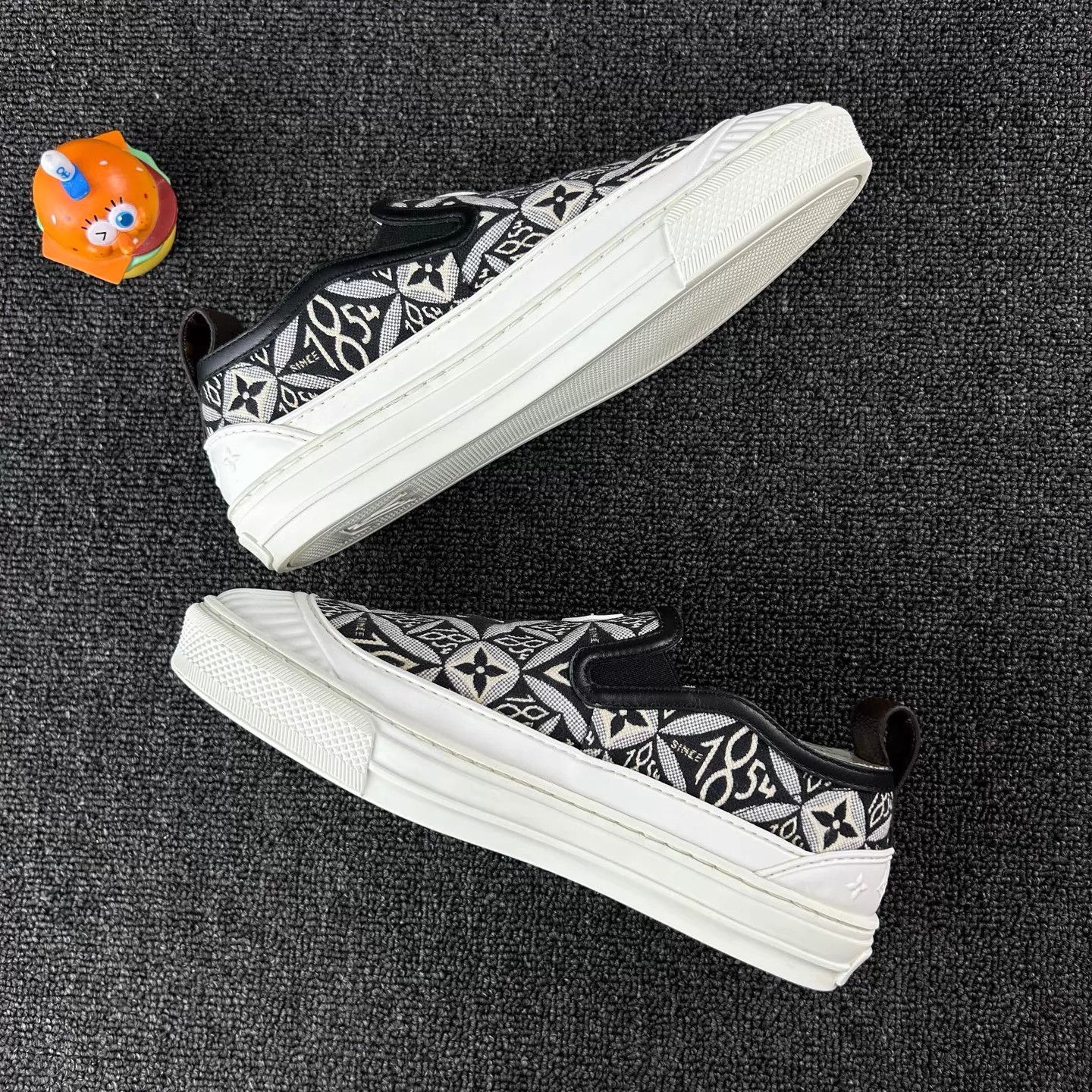 Louis Vuitton Louis Vuitton Monogram 1854 Sneaker 37.5 HB6663 Size US 6.5 / IT 36.5 - 3 Thumbnail