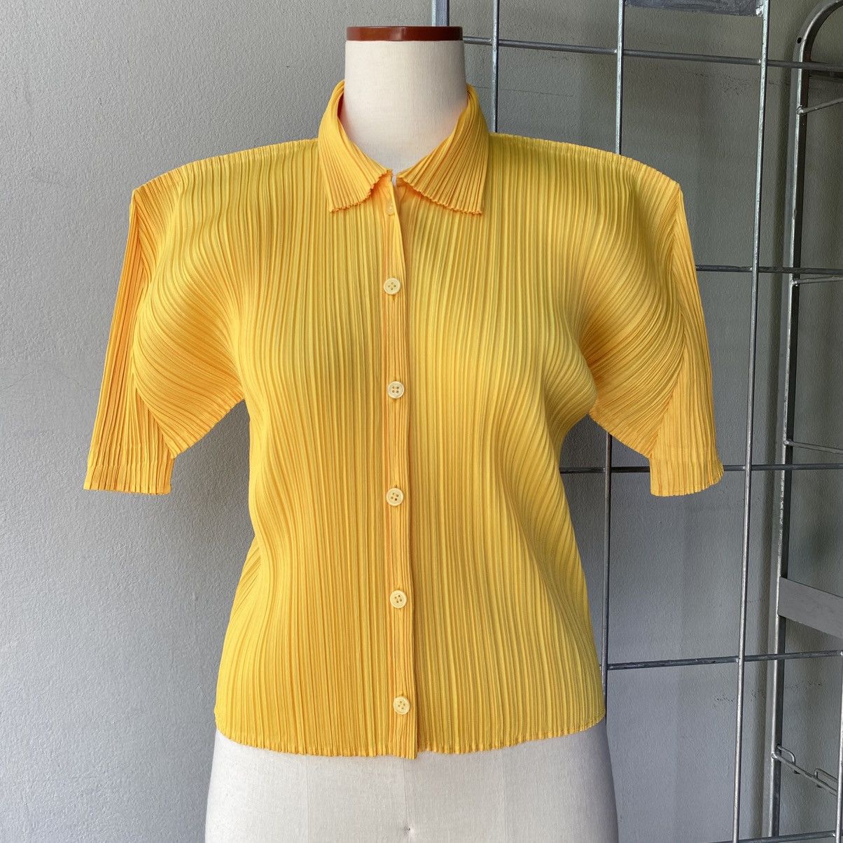 Pleats Please Issey Miyake Pleats Please Issey Miyake Sunshine Pleated Yellow Shirt Size M / US 6-8 / IT 42-44 - 12 Thumbnail