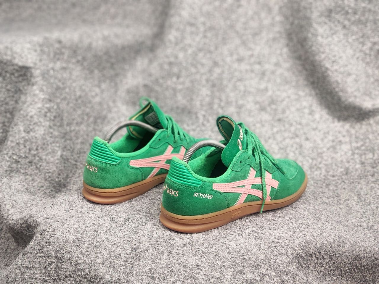Asics Asics Skyhand OG Cilantro Grapefruit Sneakers Y2K Style Size US 6 / EU 39 - 17 Thumbnail