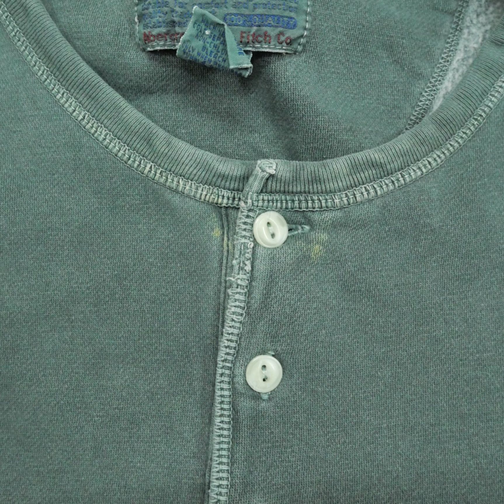 Abercrombie & Fitch VINTAGE Abercrombie & Fitch Sweatshirt Adult Large Green Faded Henley Distressed 90s Mens Size US L / EU 52-54 / 3 - 4 Thumbnail