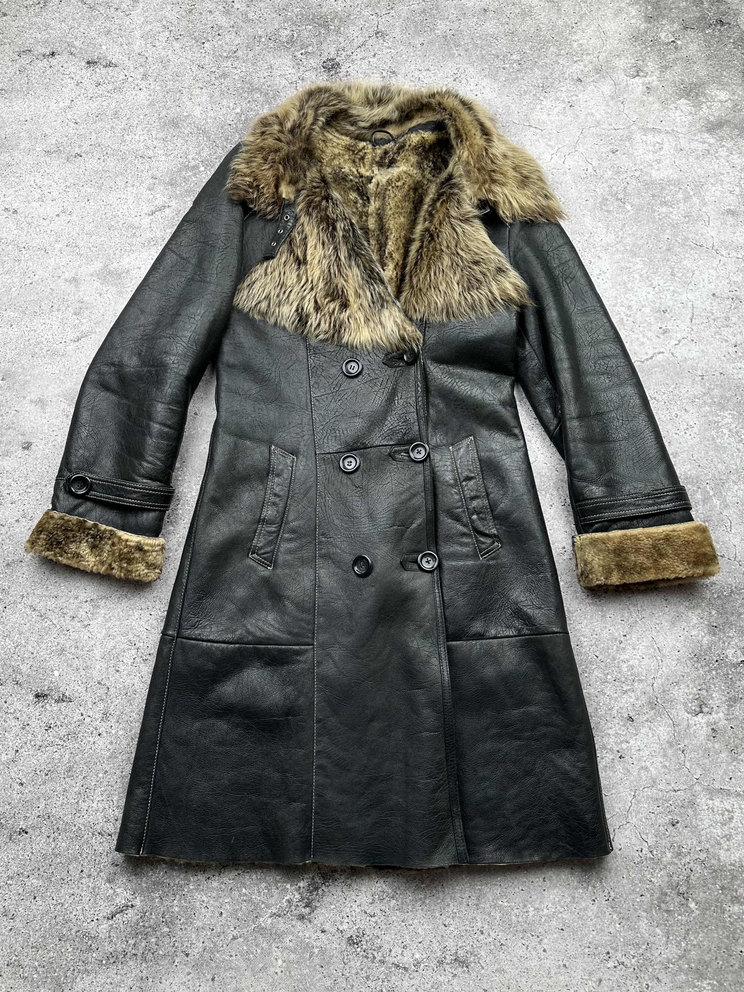 image of Leather Jacket x Sheepskin Coat Vintage Real Leather/real Sheepskin Coat in Black, Women's (Size Me