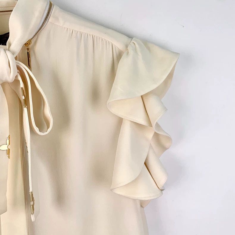 Louis Vuitton Louis Vuitton 22 Sleeveless Shirt in Beige Mulberry Silk T Size XS / US 0-2 / IT 36-38 - 3 Thumbnail