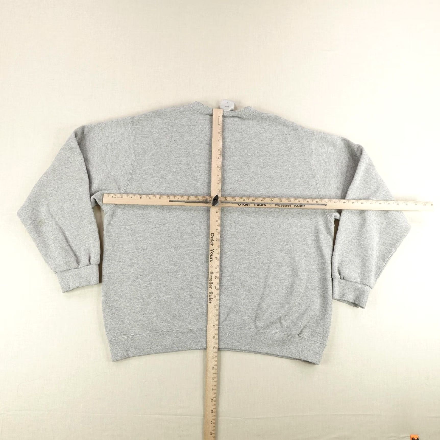 Nike Vintage Nike Sweatshirt Mens XL Gray Crewneck Pullover Sweater Black Swoosh Y2K Size US XL / EU 56 / 4 - 6 Thumbnail