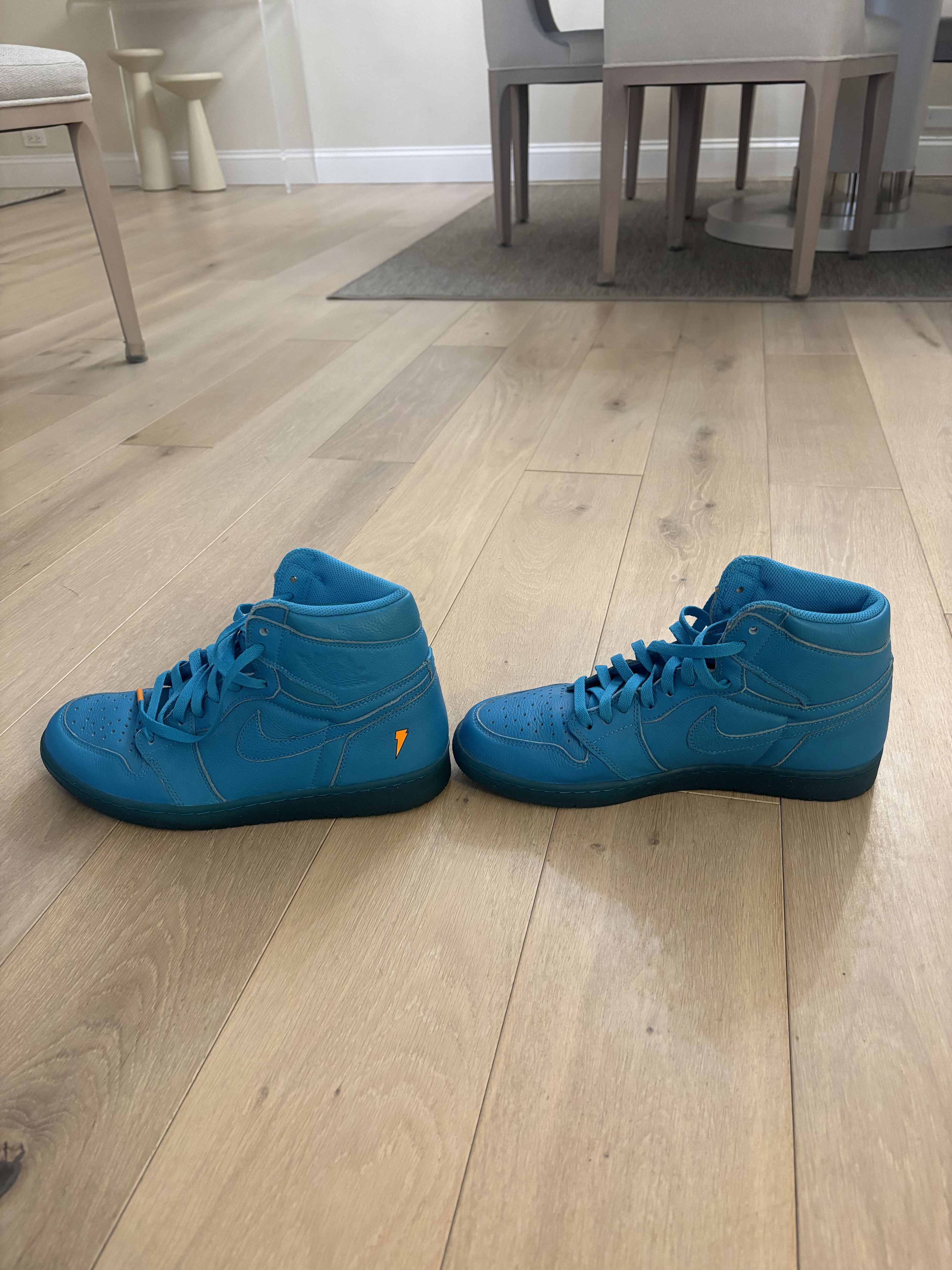 Gatorade × Jordan Brand Jordan 1 Retro High Gatorade Blue Lagoon Size US 11 / EU 44 - 2 Thumbnail