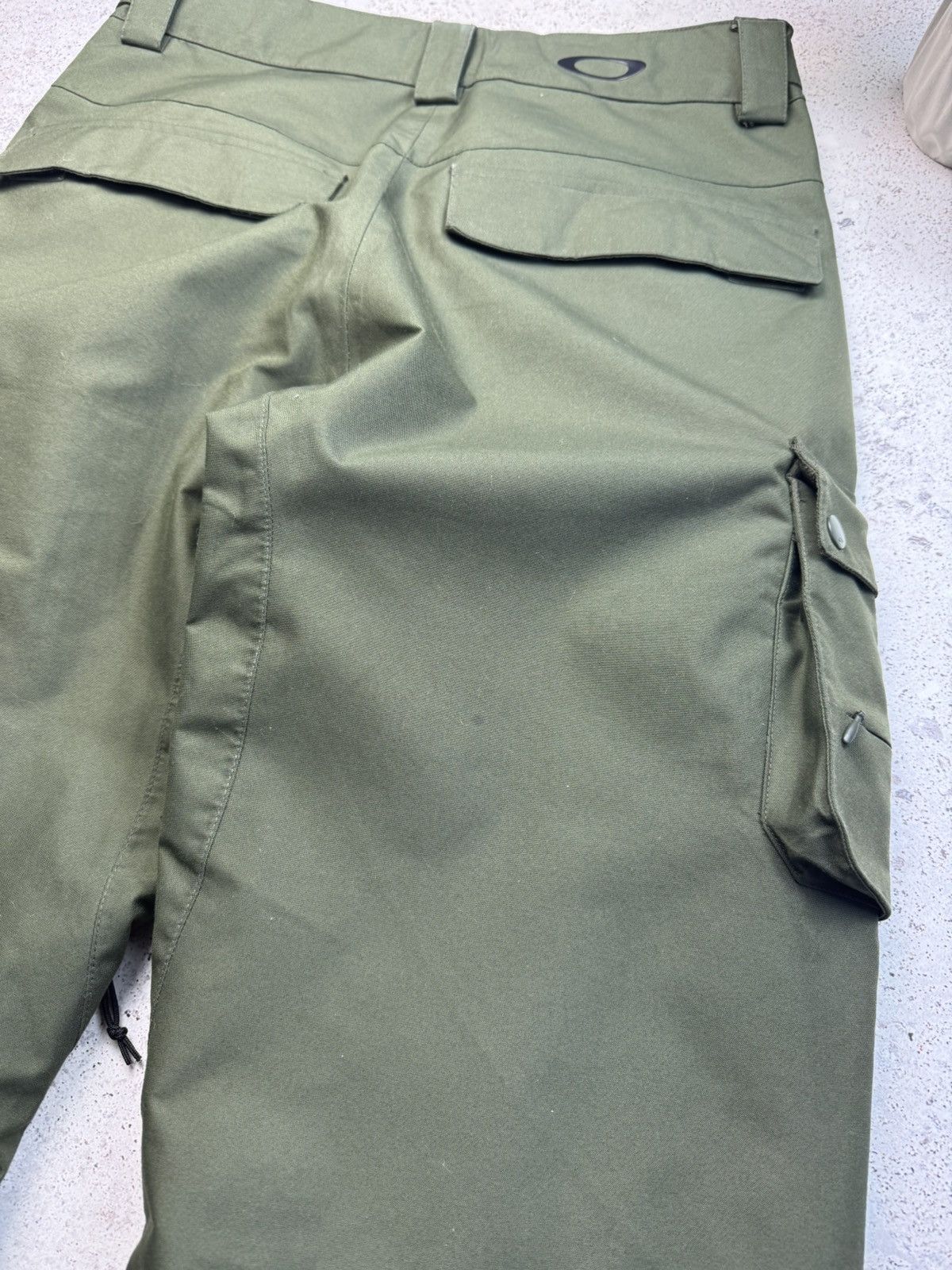Oakley Vintage Oakley Multi-pocket Cargo Ski Pants Size M Size US 32 / EU 48 - 19 Thumbnail
