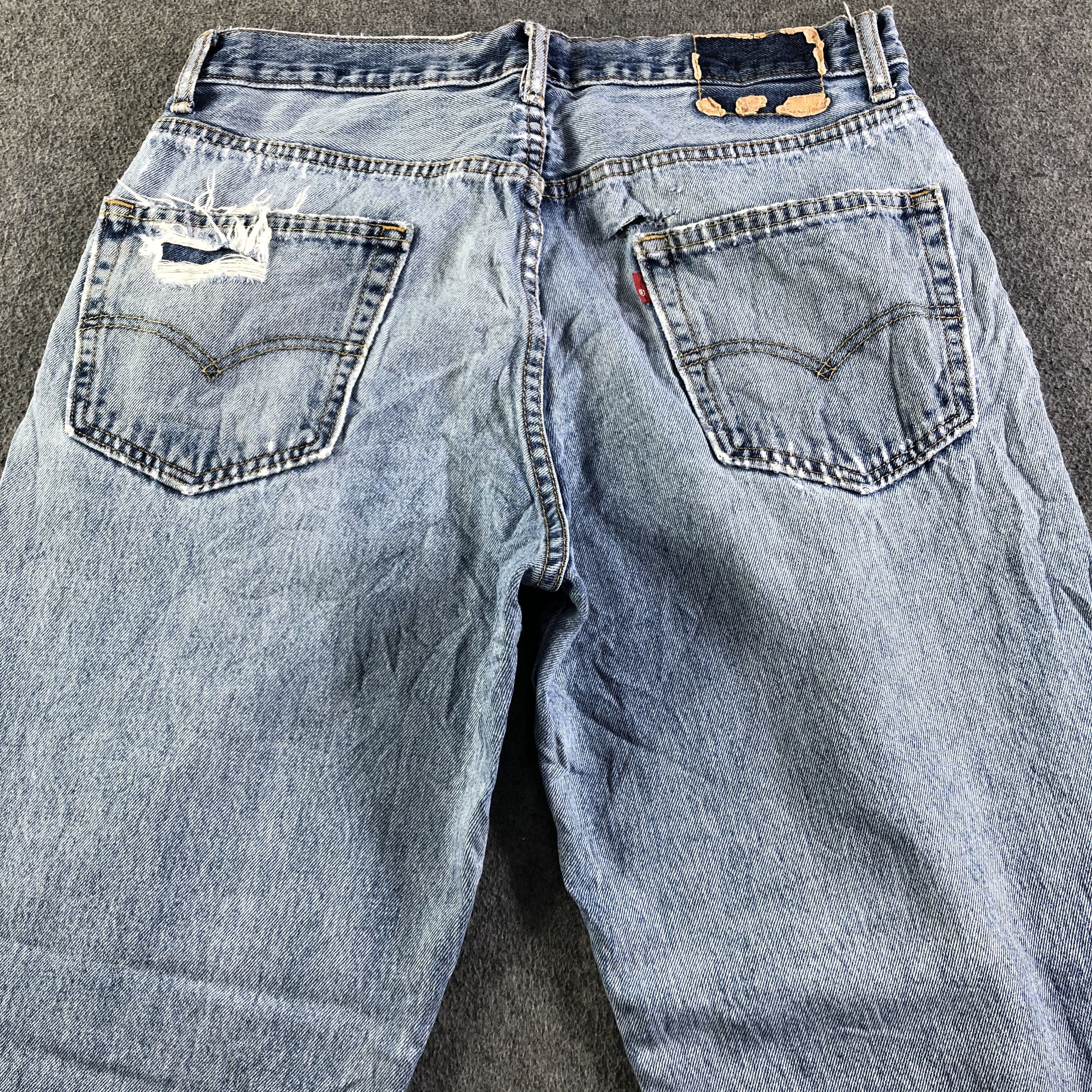 Levi's Vintage Blue Wash Levis Jeans-J4244 Size US 33 - 4 Thumbnail
