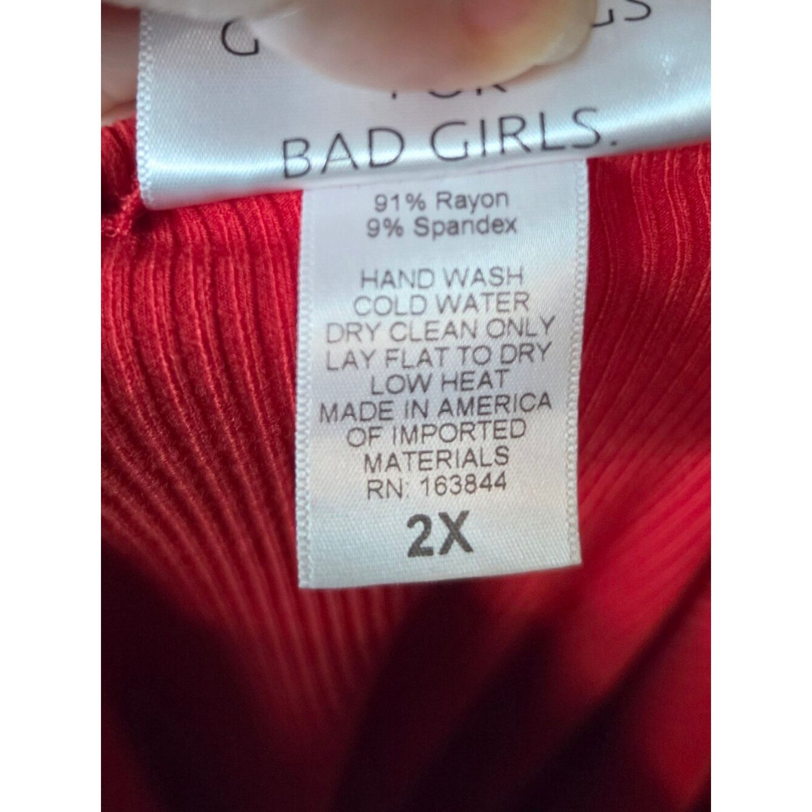 Vintage NWOT Vixen by Micheline Pitt Red Knot-Front Crop Top 2X Size XXL / US 16-18 / IT 52-54 - 10 Thumbnail