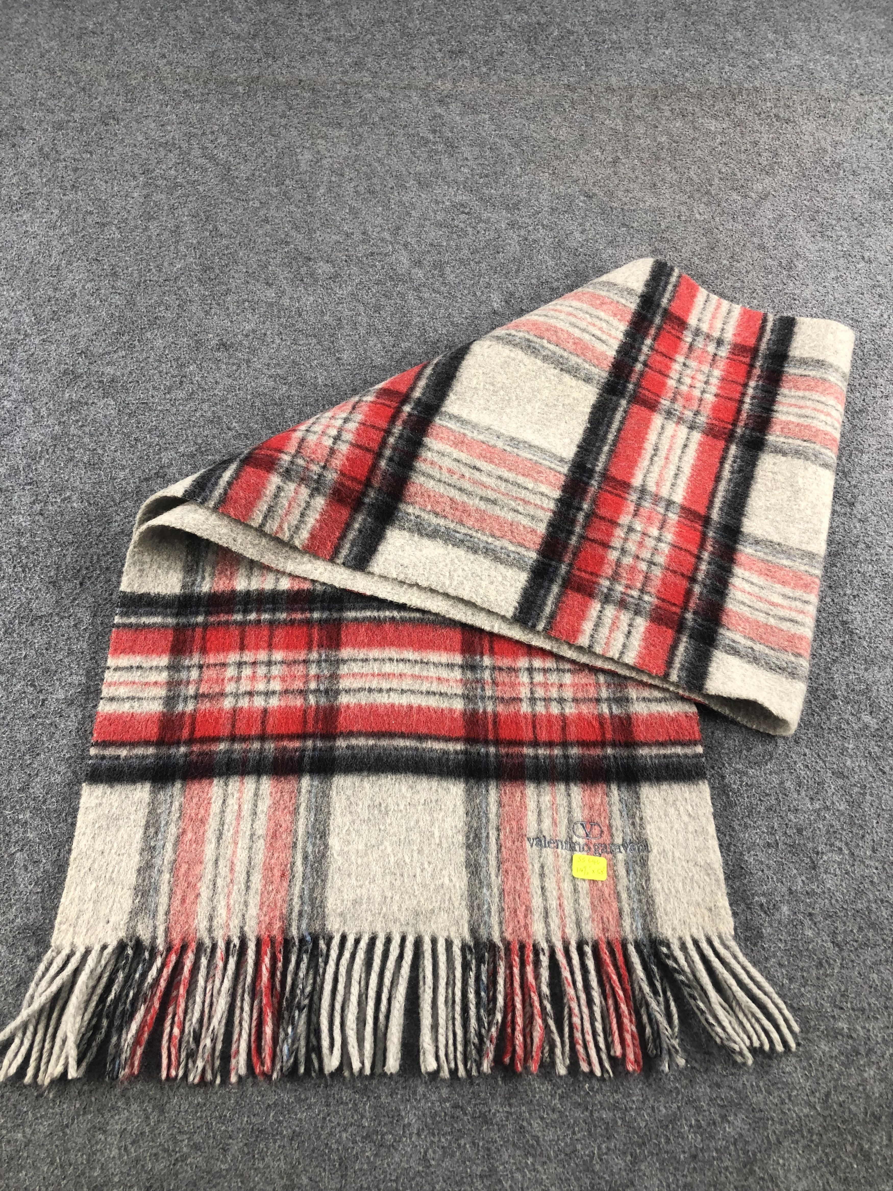 Valentino Valentino Garavani Scarf / Muffler / Neckwear Size ONE SIZE - 5 Thumbnail
