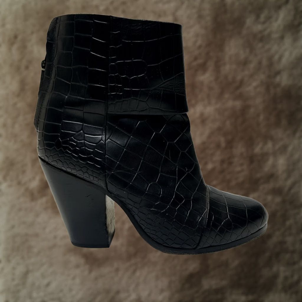 Rag & Bone rag & bone Newbury Croc Embossed Leather Bootie Womens 5.5 Black Ankle Zip Heel Block Leather Lining Patent Outsole Kid/Adult: Women Size US 6 / IT 36 - 1 Thumbnail