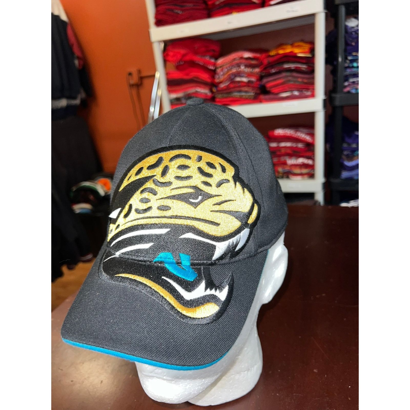 Reebok Jacksonville Jaguars Big Logo Hat Largo Fitted NFL Cap OS Size ONE SIZE - 3 Thumbnail