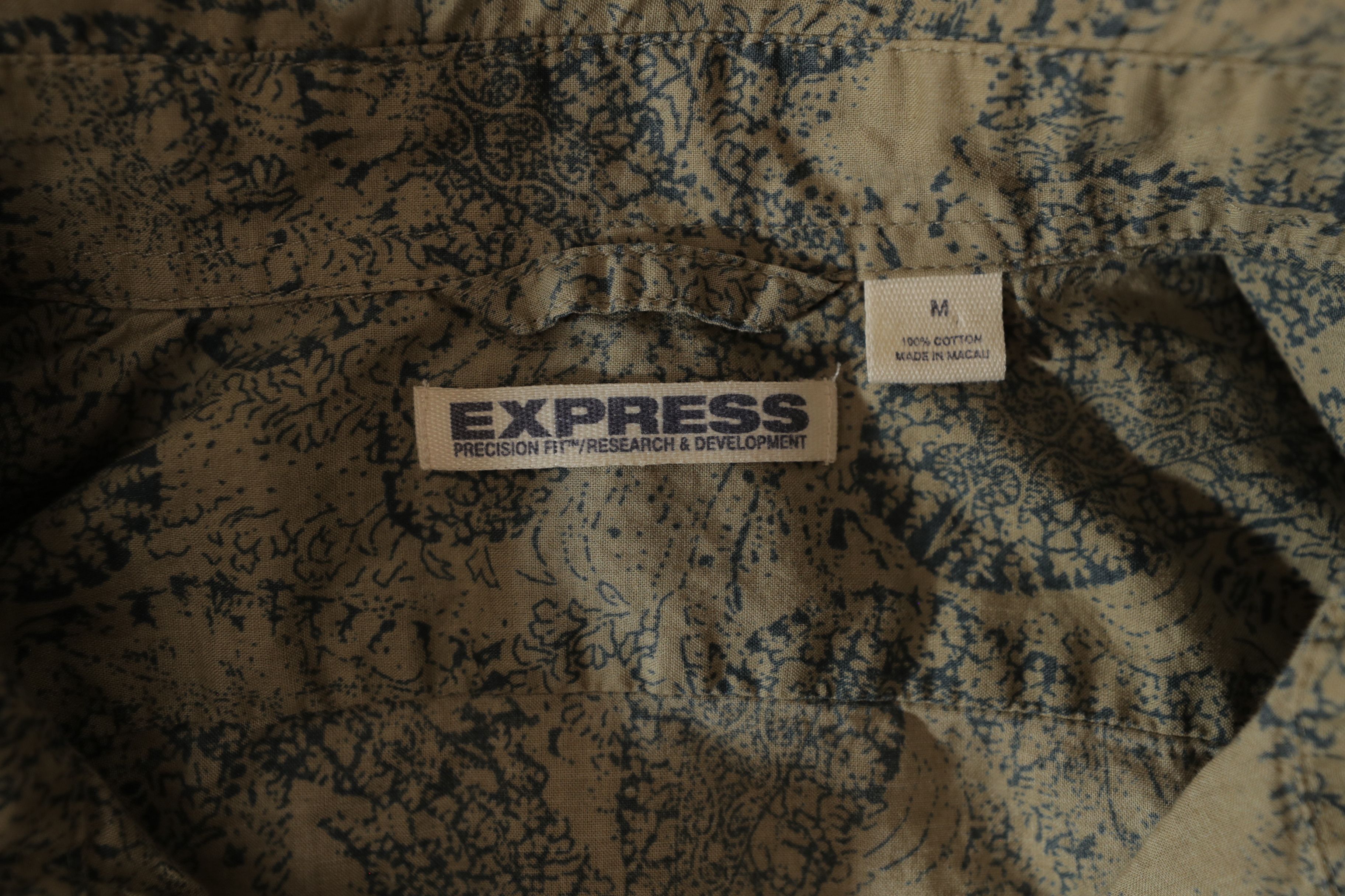 Express Express Brown Paisley 1/4 Button Long Sleeve Shirt (M) Size US M / EU 48-50 / 2 - 10 Thumbnail