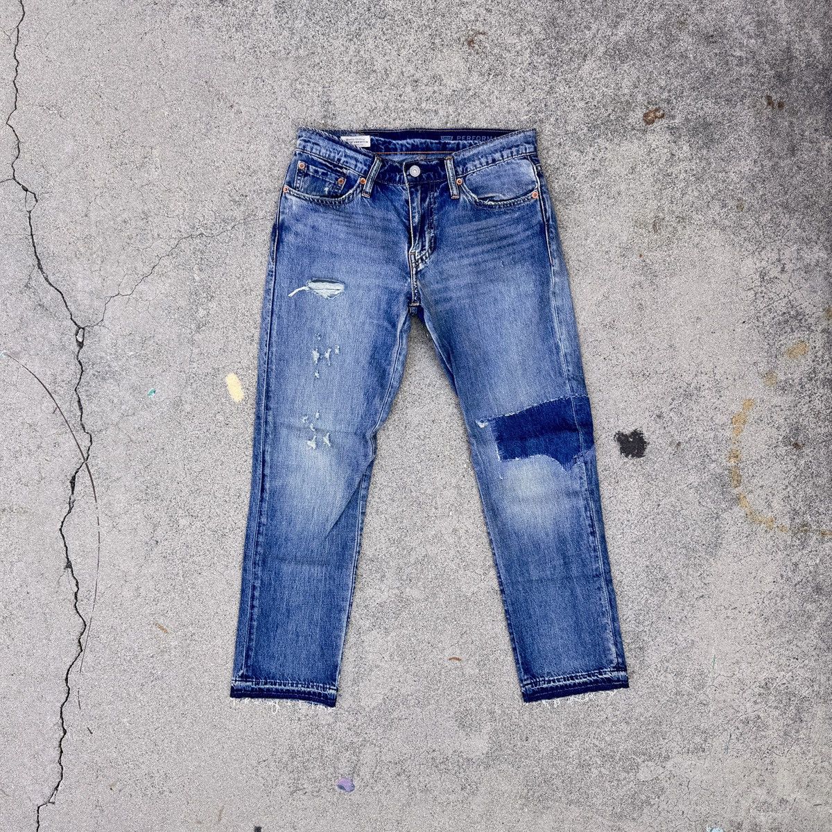 Levi's Levi’s Premium Distressed Patchwork Jeans Size US 29 - 1 Thumbnail