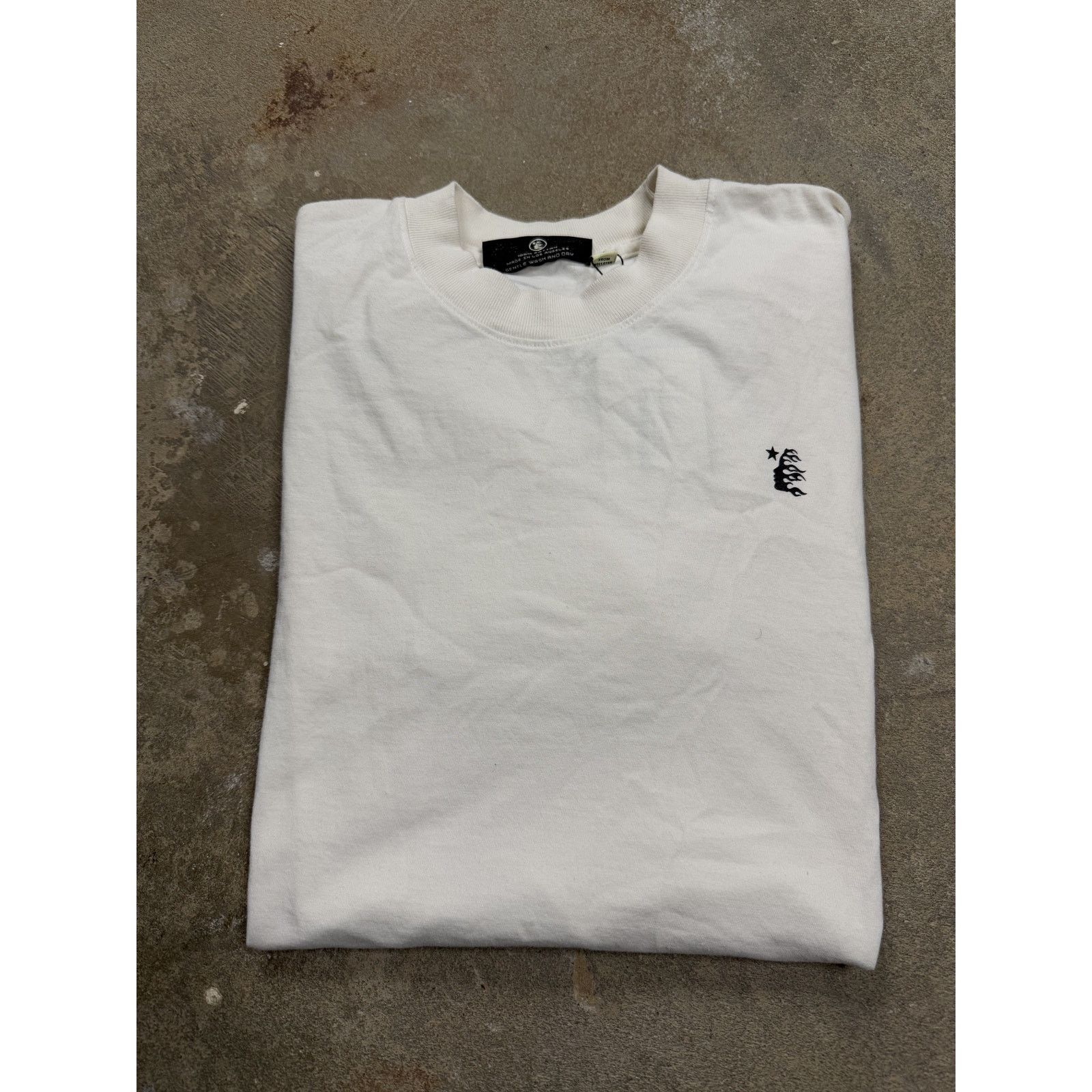 HELLSTAR Hellstar Paradise Tee Cream Black Used XS Size US XS / EU 42 / 0 - 2 Thumbnail