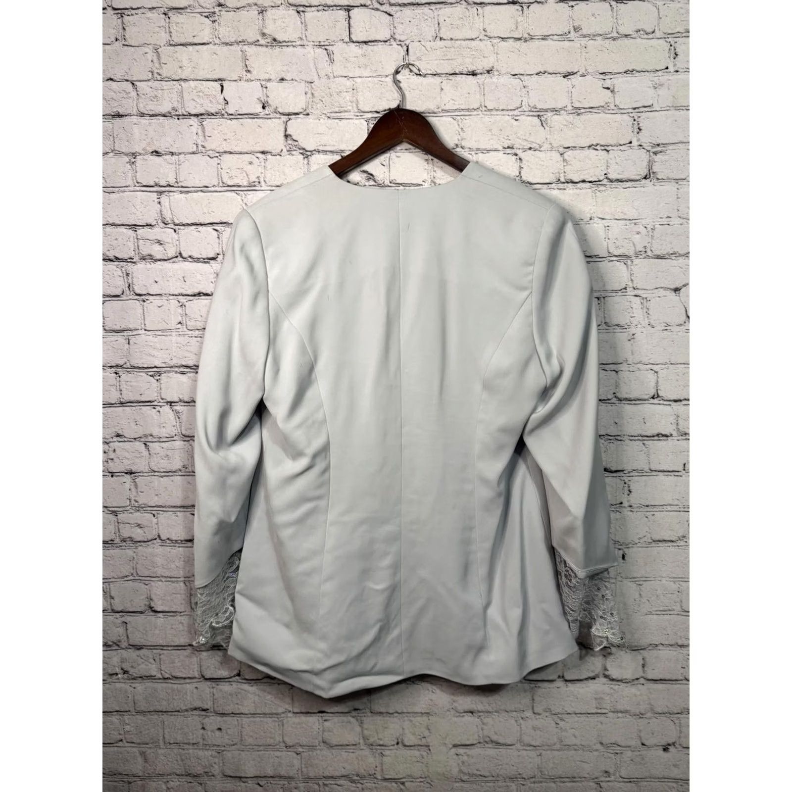 Vintage VINTAGE G.O.S.P.E.L. Blazer Skirt Women's Light Blue Polyester 16 Regular Lace Cuffs Heart Rhinestone Button Long Sleeve Mid-Length Mens Womens Girls Size 38" / US 16 / IT 52 - 4 Thumbnail