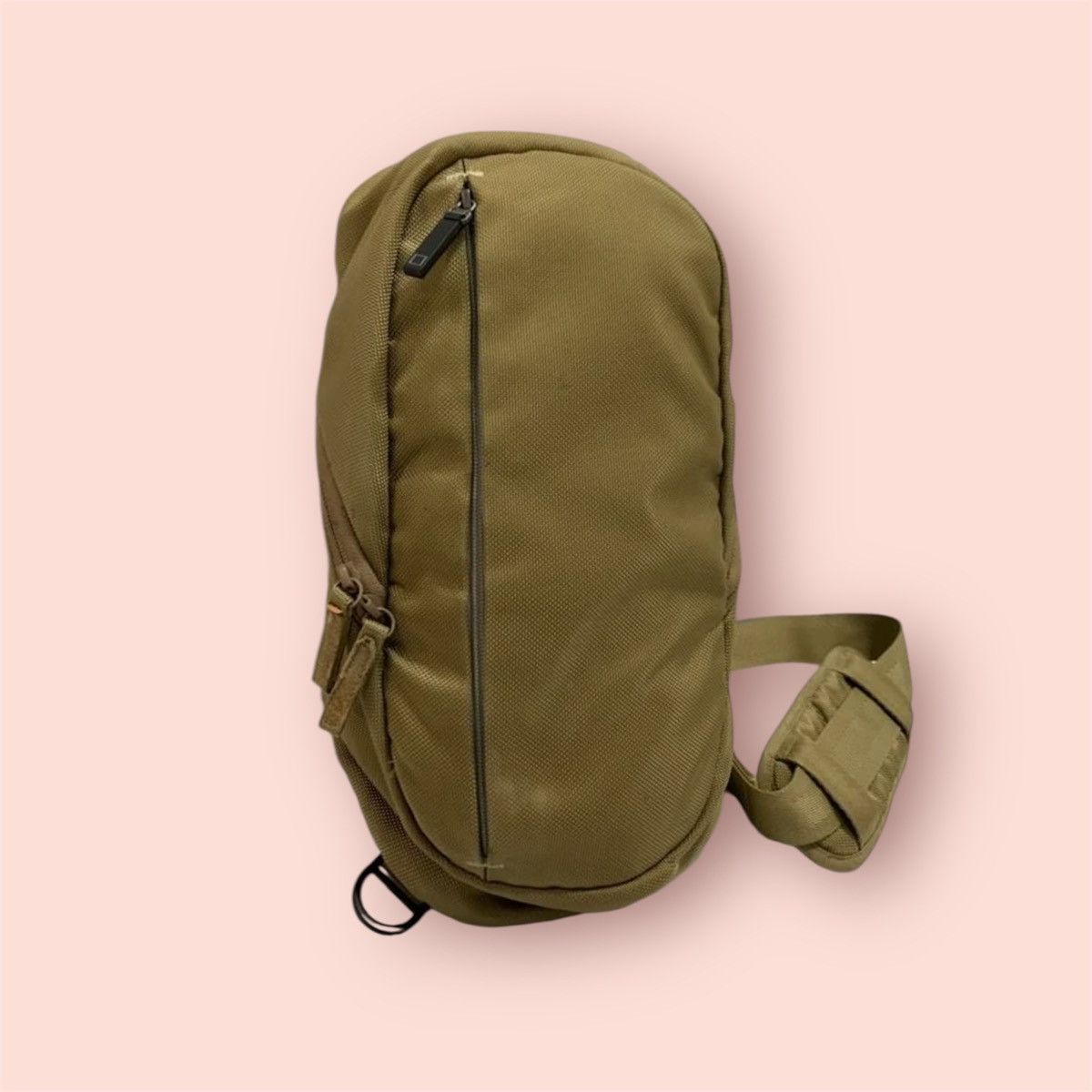 Japanese Brand × Jun Takahashi × Uniqlo LIMITED EDITION UNIQLO ESSENTIAL UTILITY CROSSBODY BODYBAG Size ONE SIZE - 2 Thumbnail
