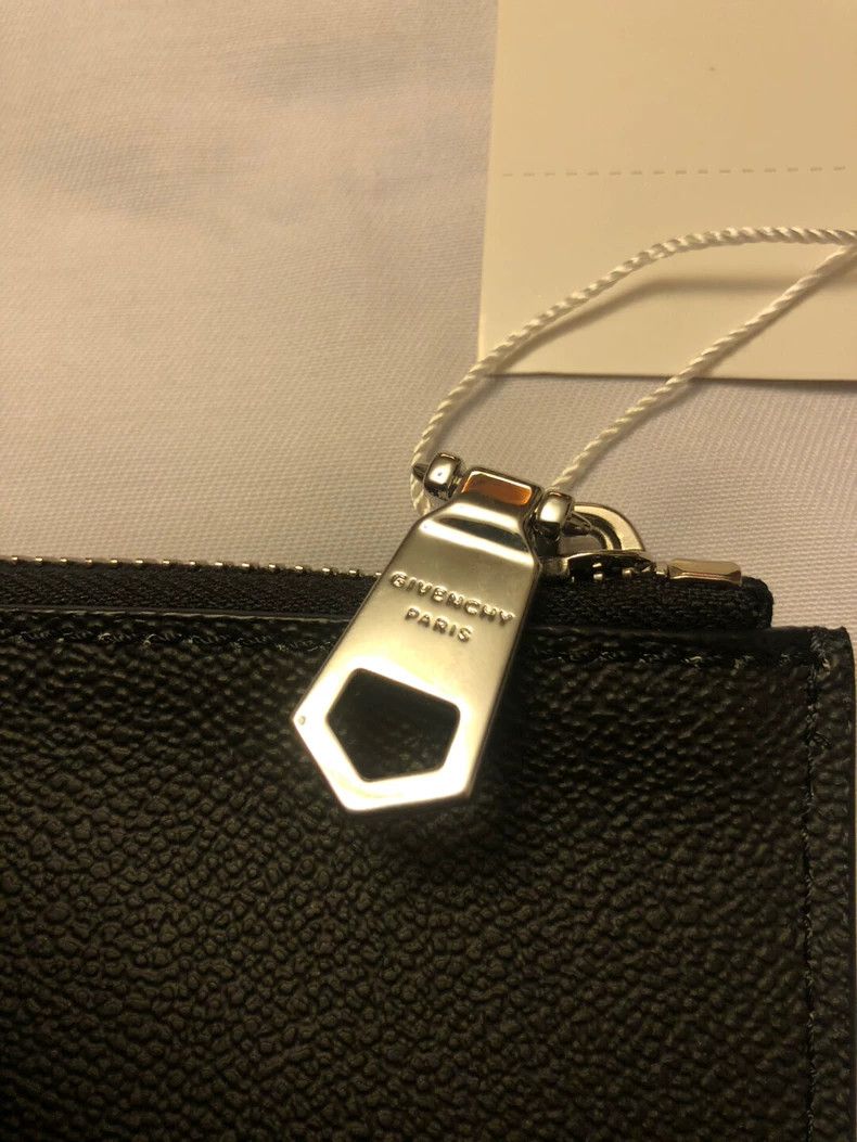 Givenchy Givenchy Dog Head Handbag Size ONE SIZE - 4 Thumbnail