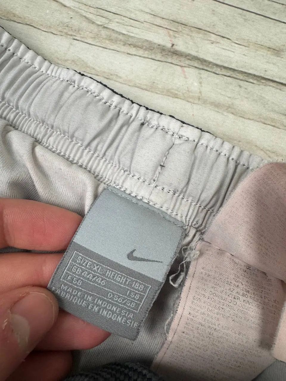 Nike Vintage Nike Track Pants 3/4 Shorts 00s Swoosh Striped Y2K Size US 36 / EU 52 - 11 Thumbnail