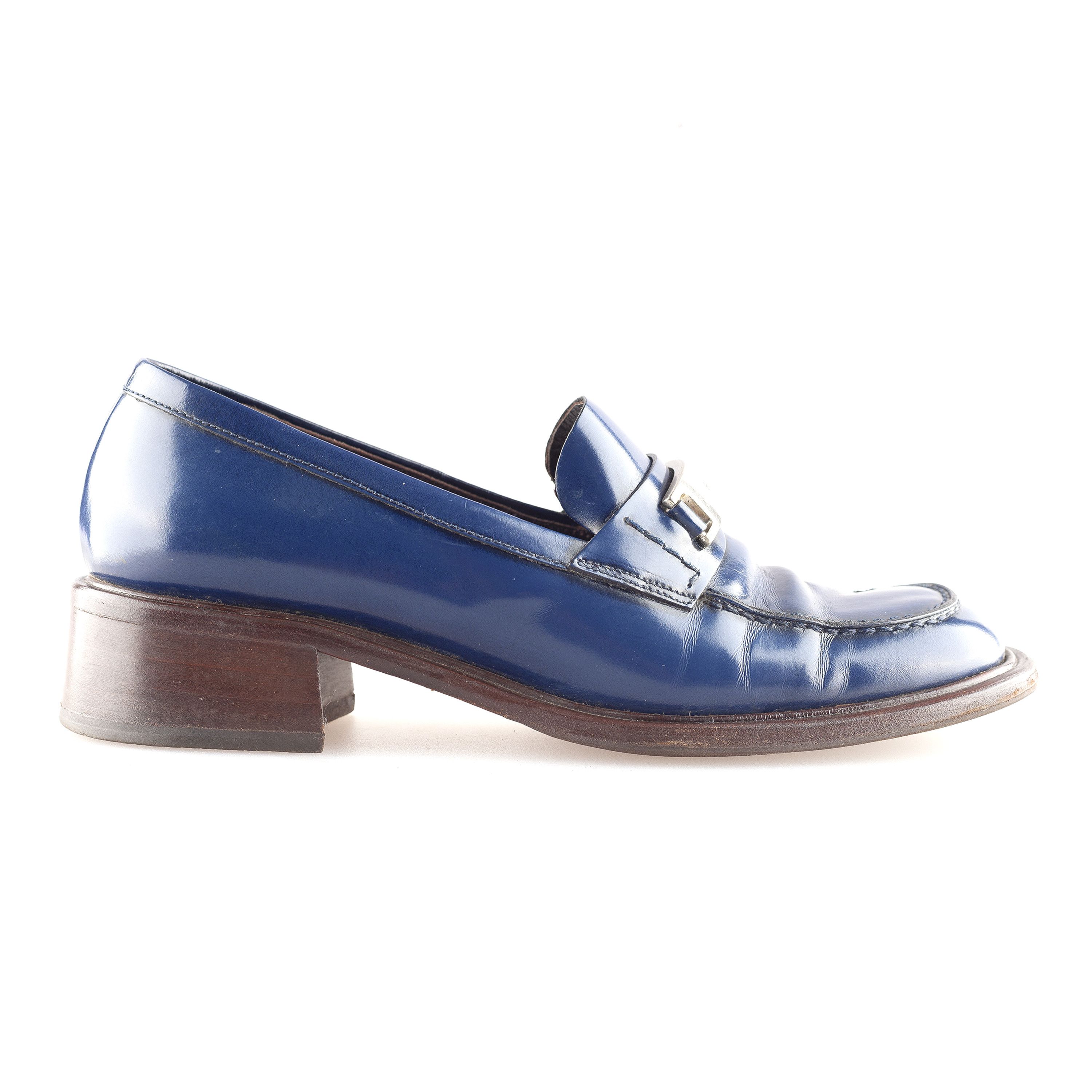 Prada Prada Vintage Blue Leather Loafers (38,5 EU) Size US 7.5 / IT 37.5 - 2 Thumbnail