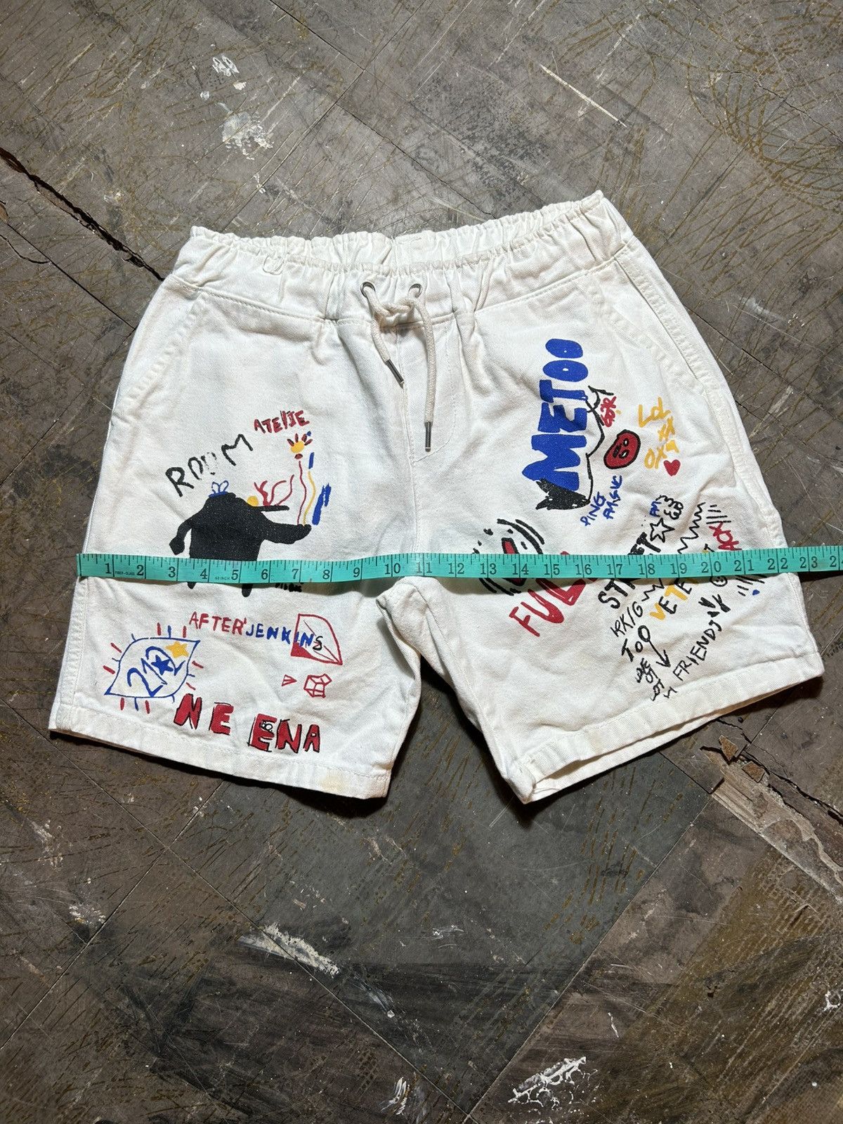 Dsquared2 × Jean-Michel Basquiat Dsquared2 X Jean Micheal Basquiat Short Pants Size US 30 / EU 46 - 12 Thumbnail