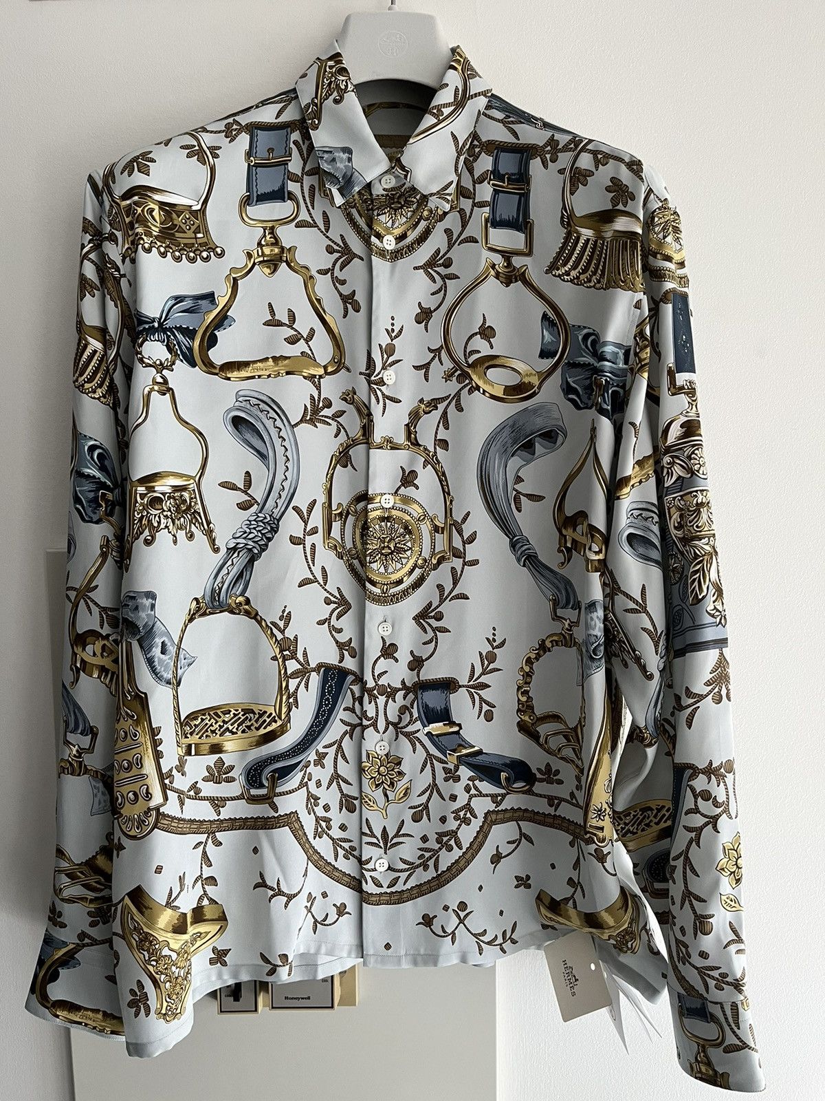 Hermes Hermes 24 SS Super Runway Premium Silk Shirt Size US XL / EU 56 / 4 - 16 Thumbnail