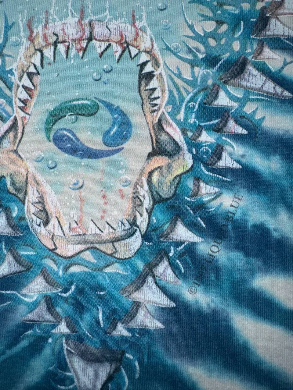 Liquid Blue 🔥🔥 1997 Vintage Liquid Blue Shark Print T-Shirt Size US L / EU 52-54 / 3 - 5 Thumbnail