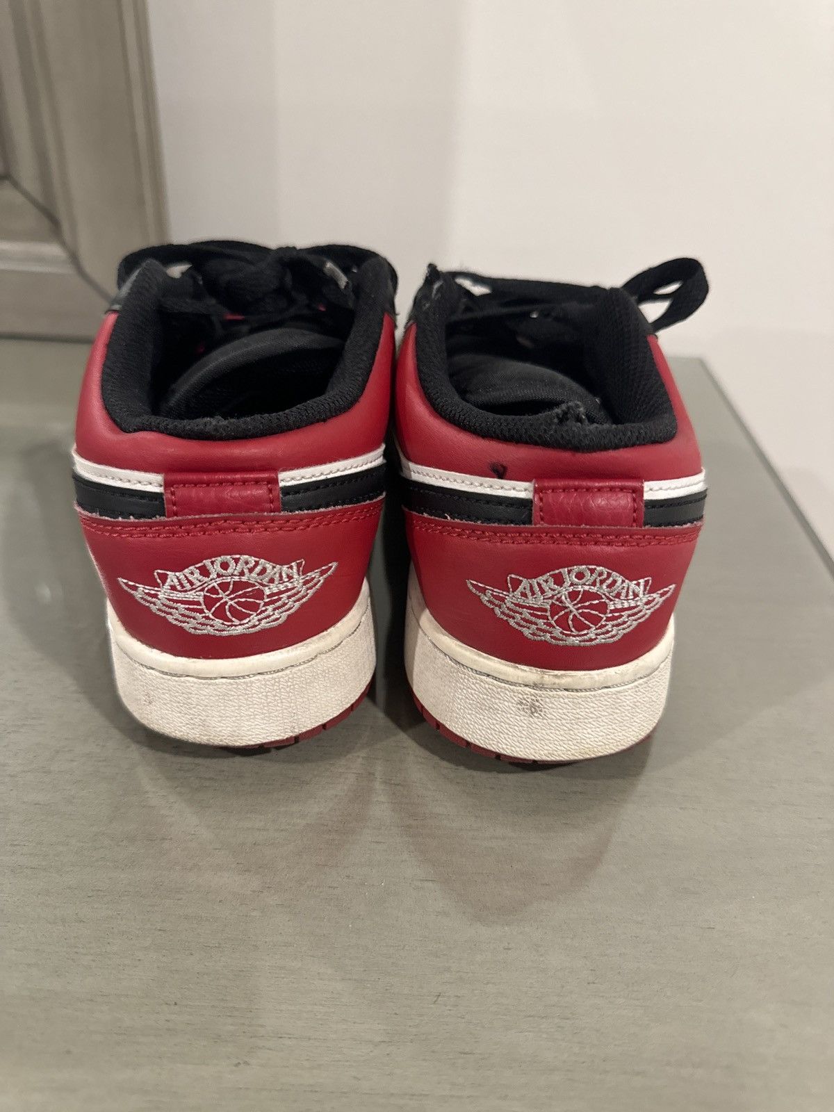Nike Air Jordan 1 Low White/Varsity Red/White/Black Size US 5 / EU 37 - 3 Thumbnail