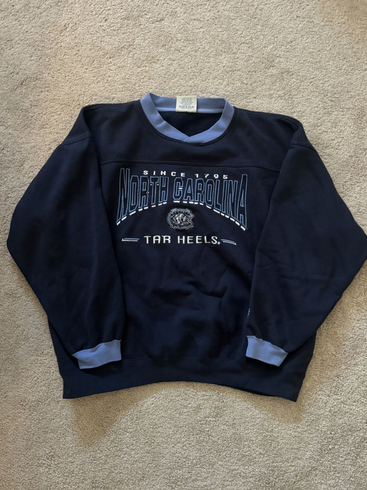 Other Vintage UNC Tar Heels Sweatshirt Crewneck Size US XL / EU 56 / 4 - 1 Thumbnail