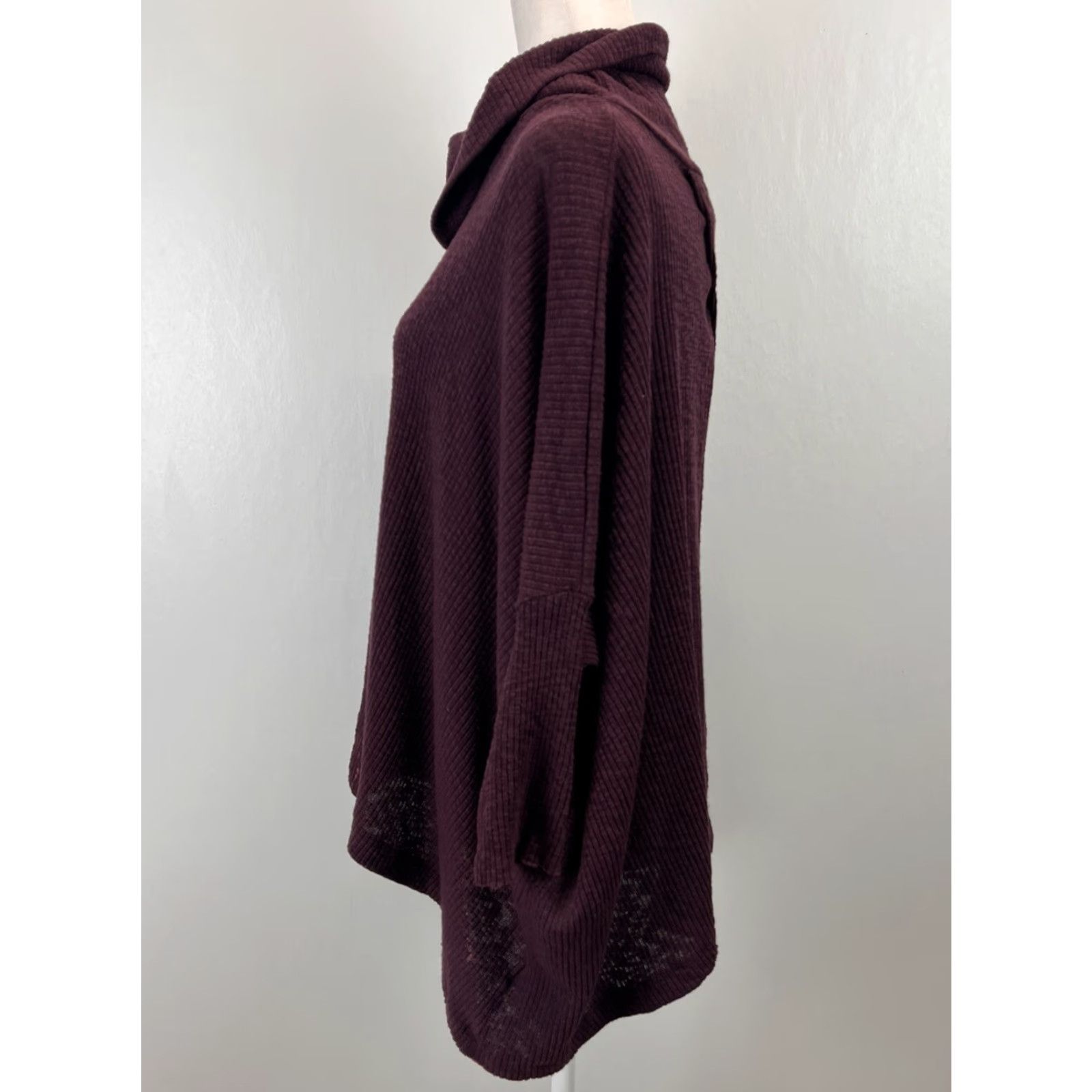 Free People Free People Sweater Beach World Traveler Split Back Ribbed Turtleneck Sz M GUC Size M / US 6-8 / IT 42-44 - 2 Thumbnail
