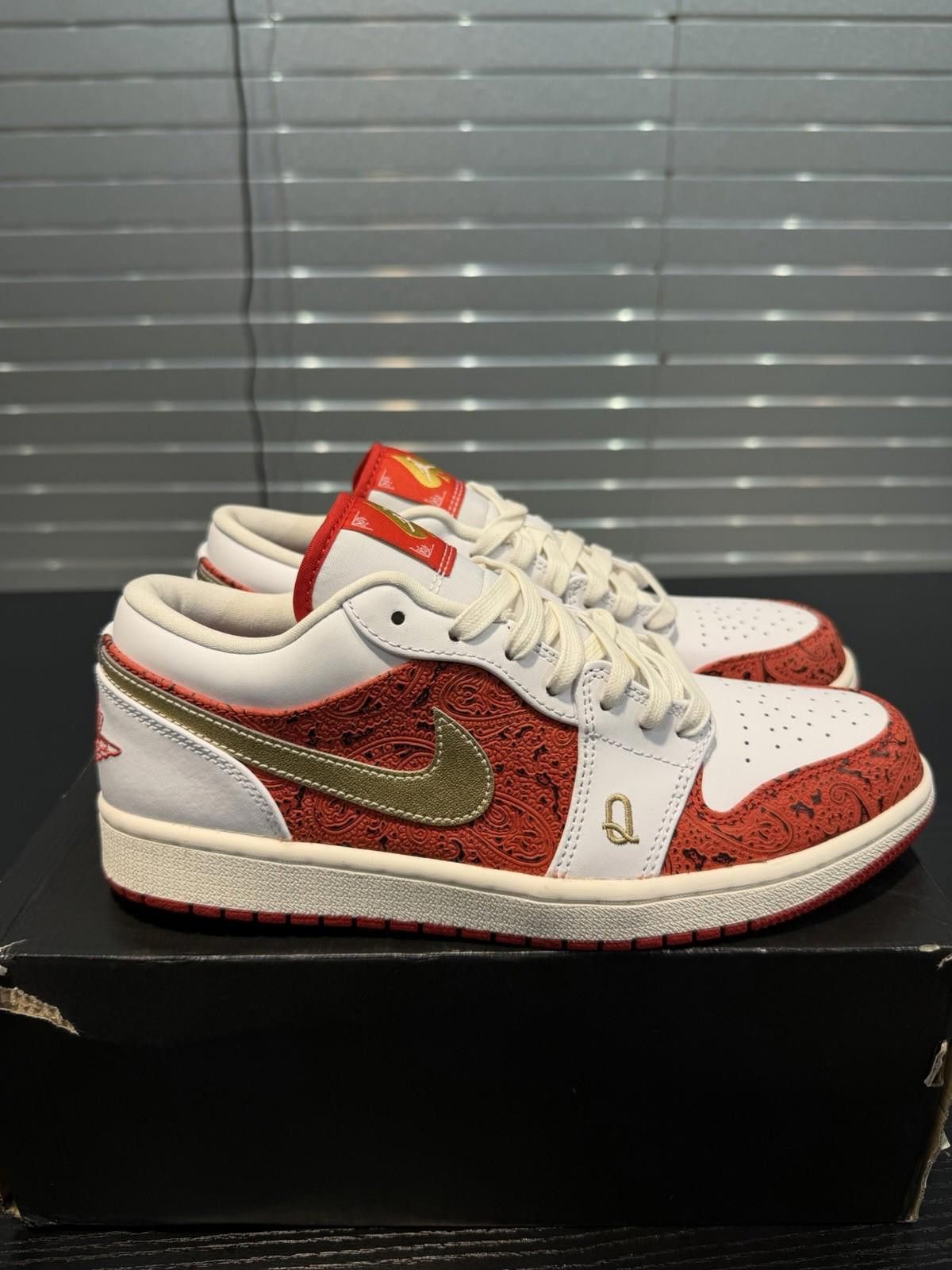 Jordan Brand Nike Air Jordan 1 Low SE Spades Men's Size 9 Red/Gold/White Size US 9 / EU 42 - 1 Thumbnail