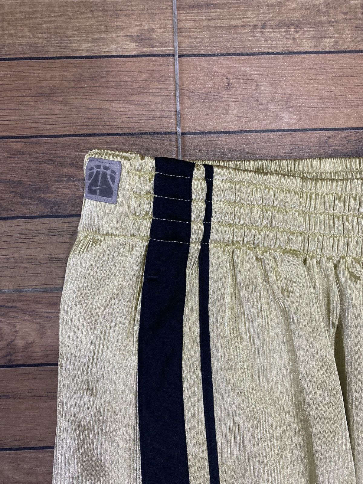 NBA Nike x NBA Gold Velour Tearaway Track Pants Rare VTG Warm-Up Size US 36 / EU 52 - 6 Thumbnail