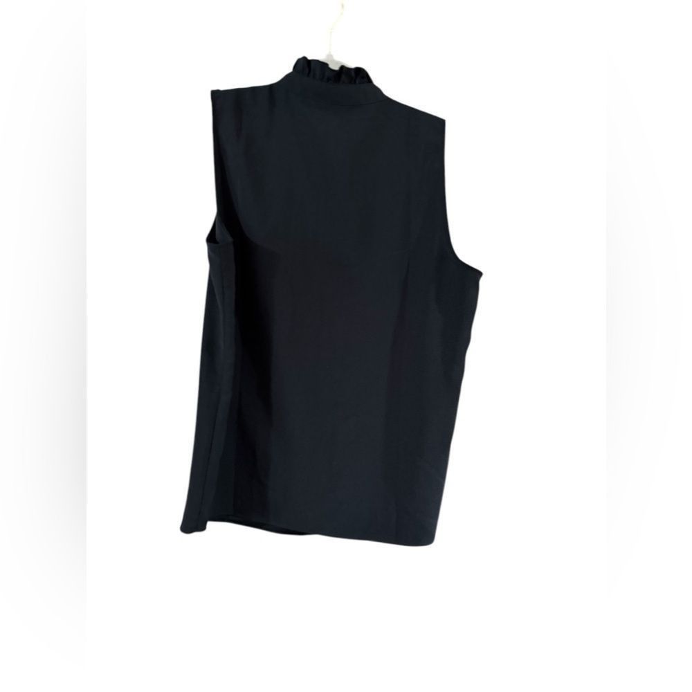 J.Crew J.Crew size 4 sleeveless black halfway button-down blouse Size S / US 4 / IT 40 - 8 Thumbnail