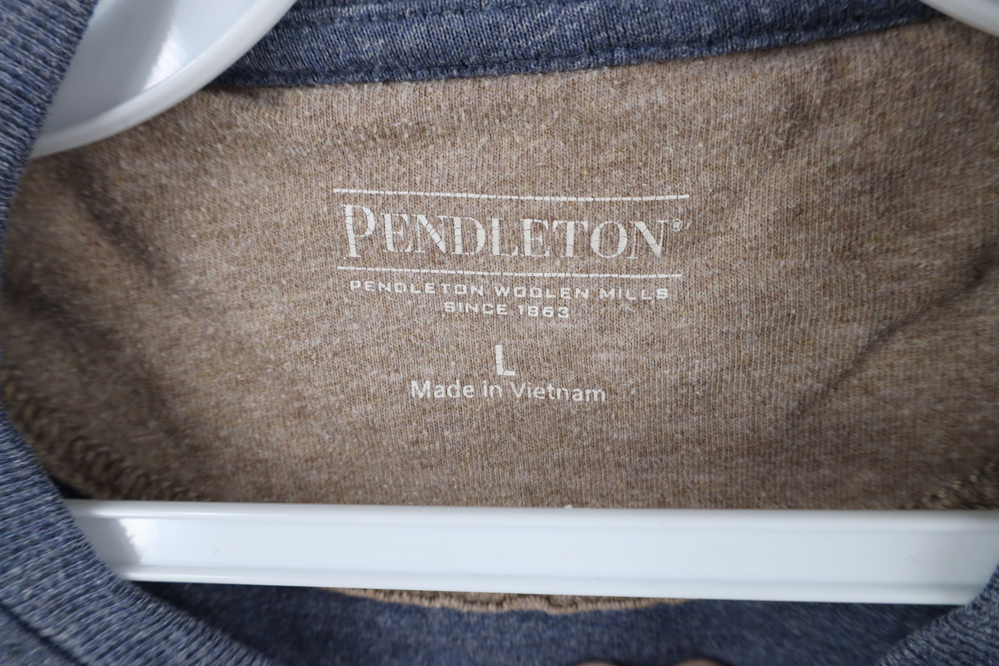 Pendleton × Vintage Vintage Pendleton Spell Out Long Sleeve Pocket T-Shirt Size US L / EU 52-54 / 3 - 9 Thumbnail